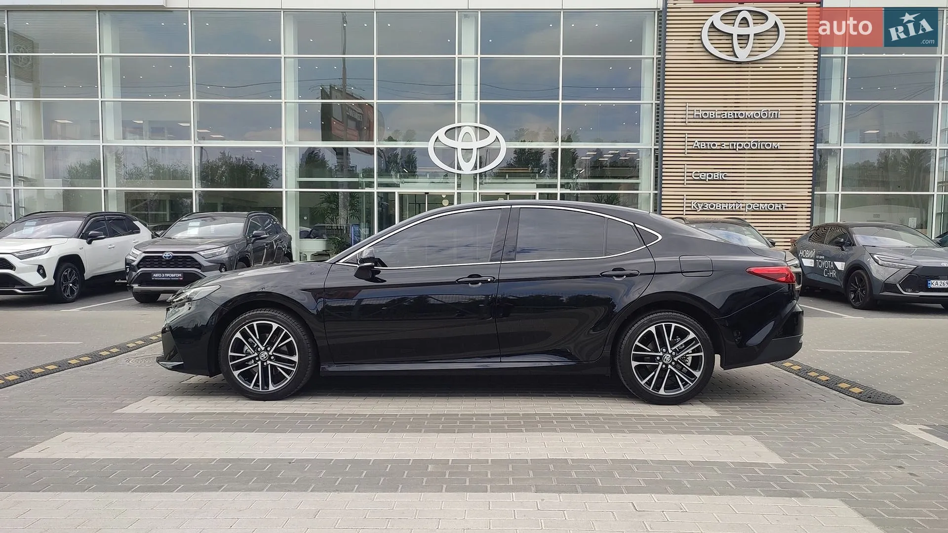 2025 Toyota Camry - мініатюра 3