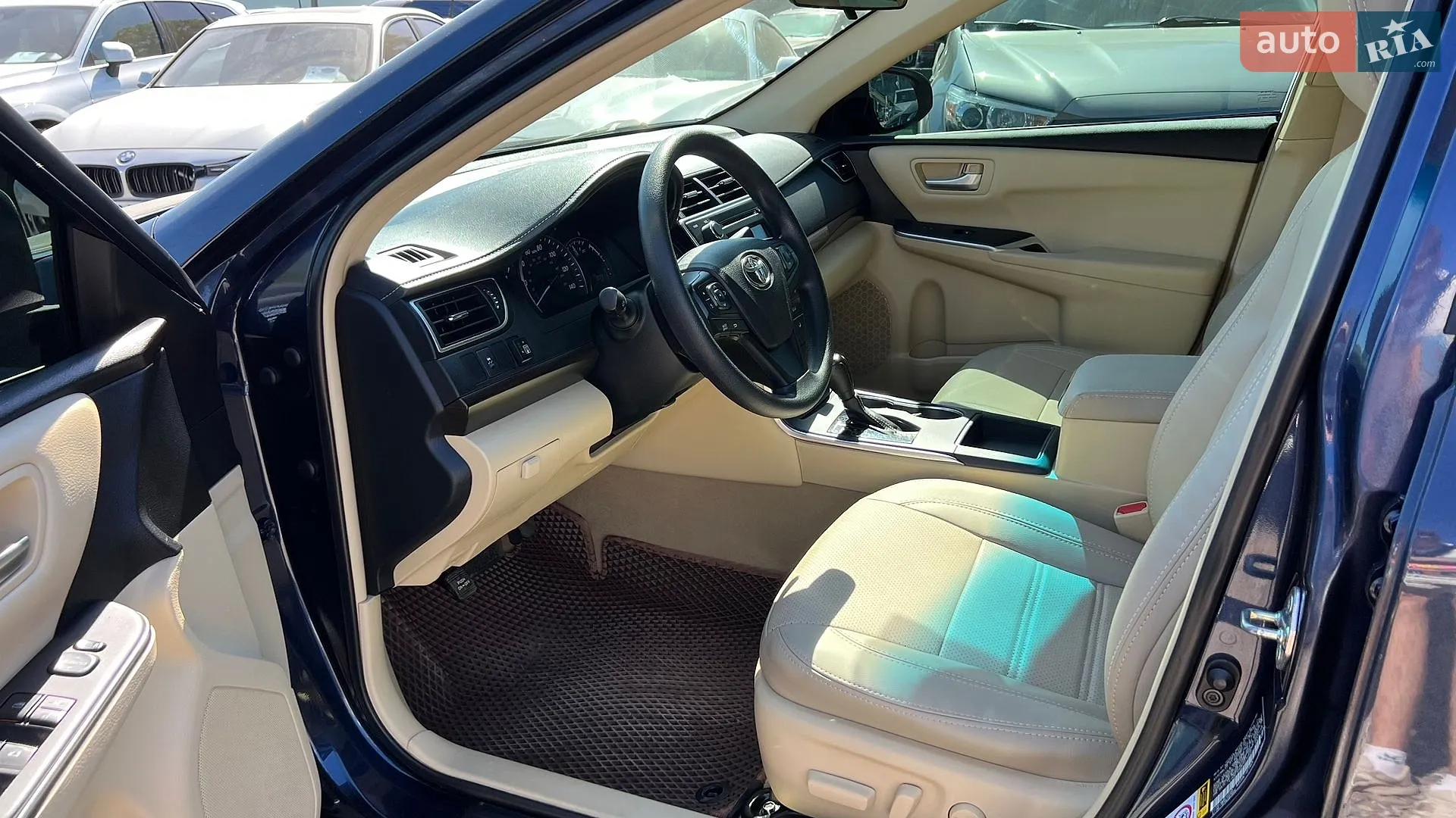 2015 Toyota Camry - мініатюра 17