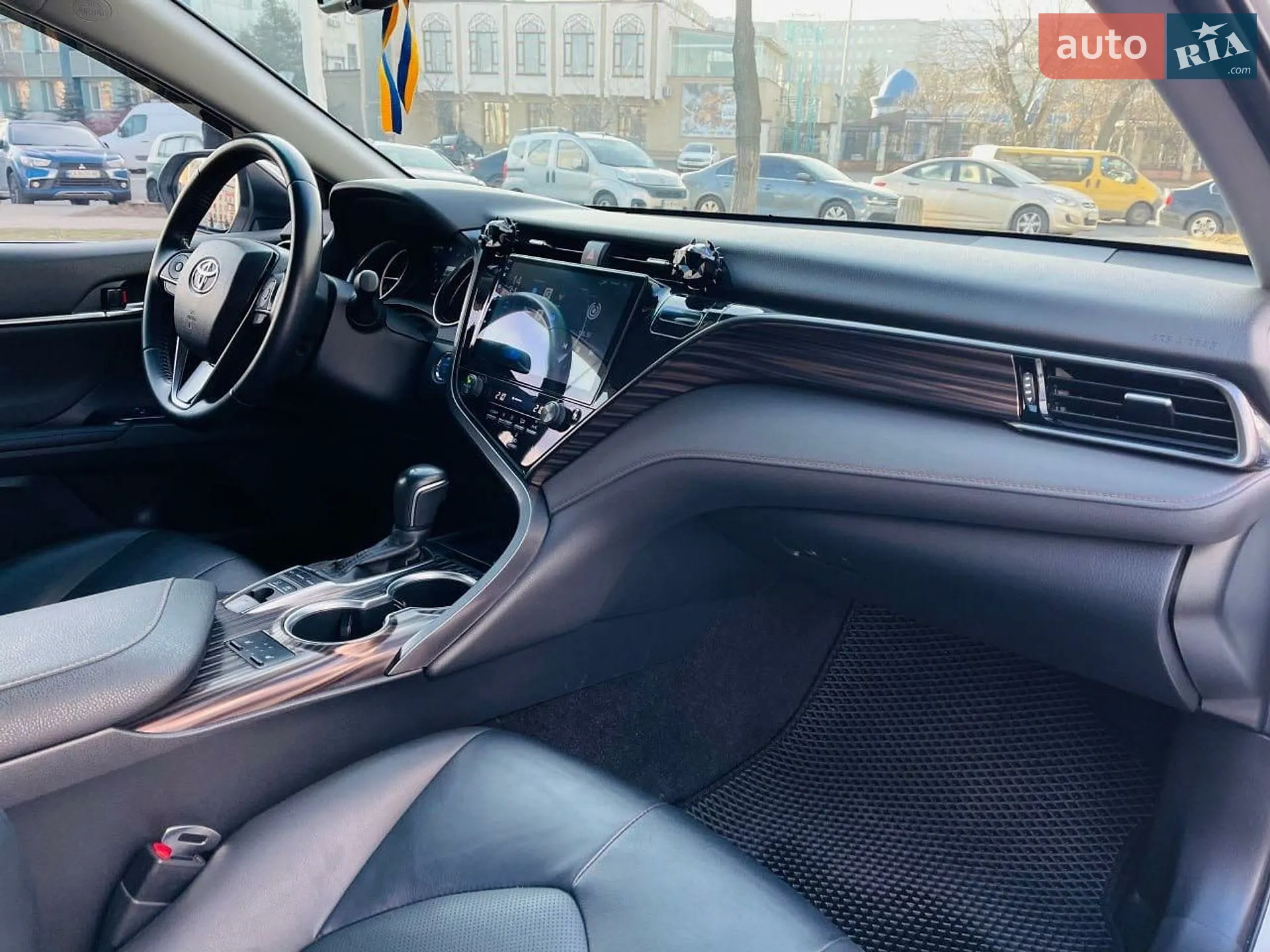 2020 Toyota Camry - мініатюра 6