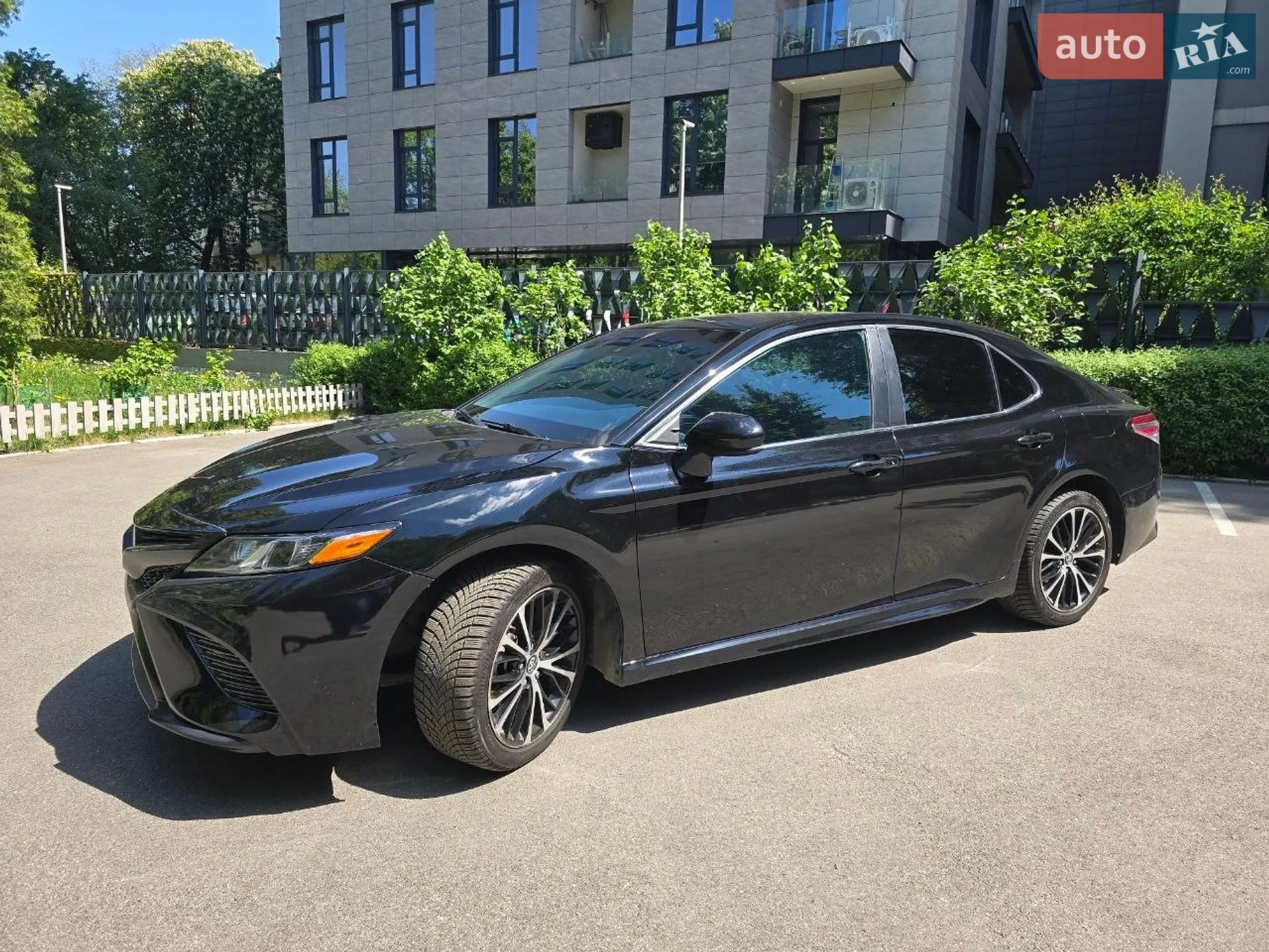 2018 Toyota Camry - мініатюра 4