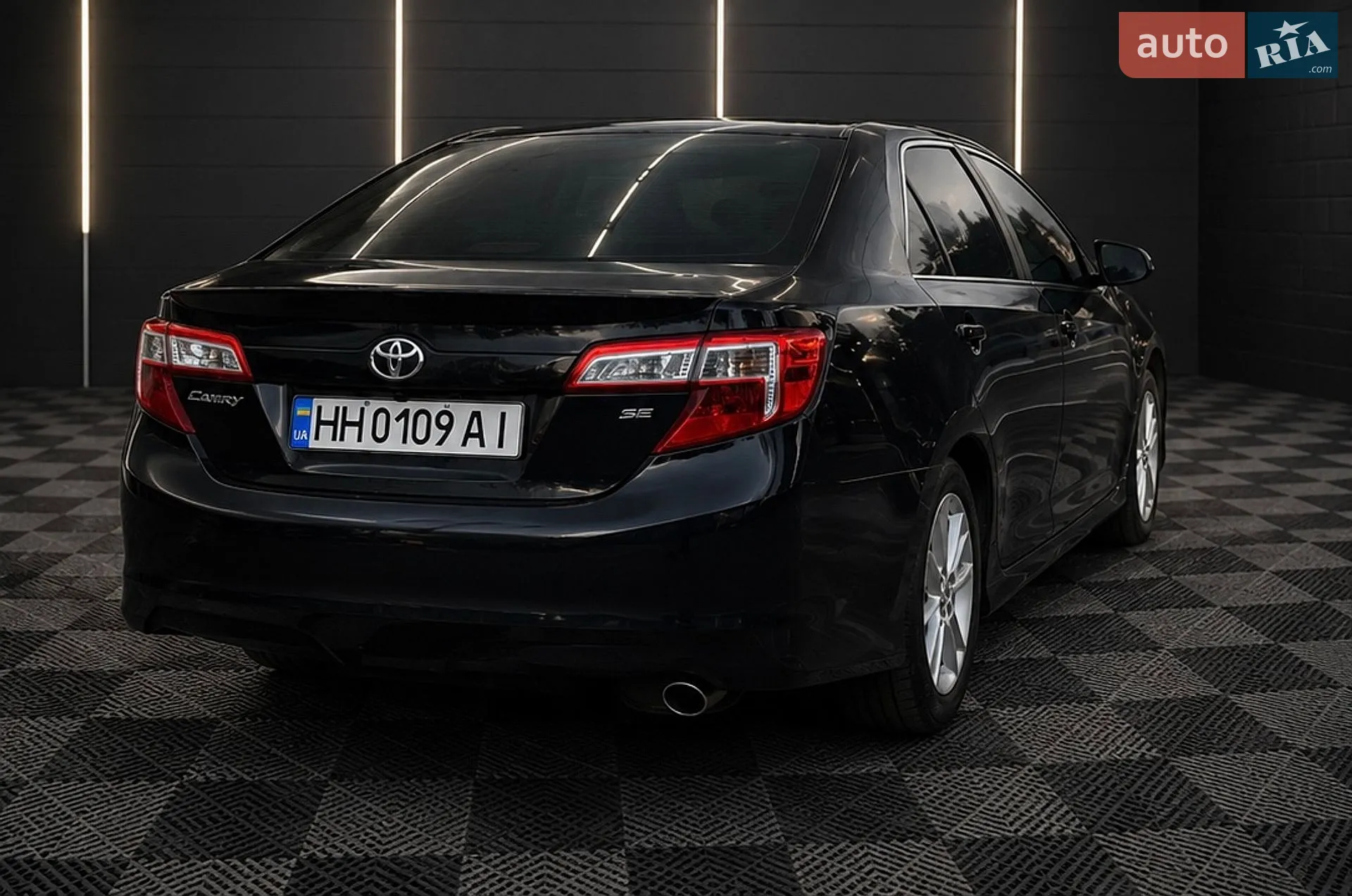 2013 Toyota Camry - мініатюра 2
