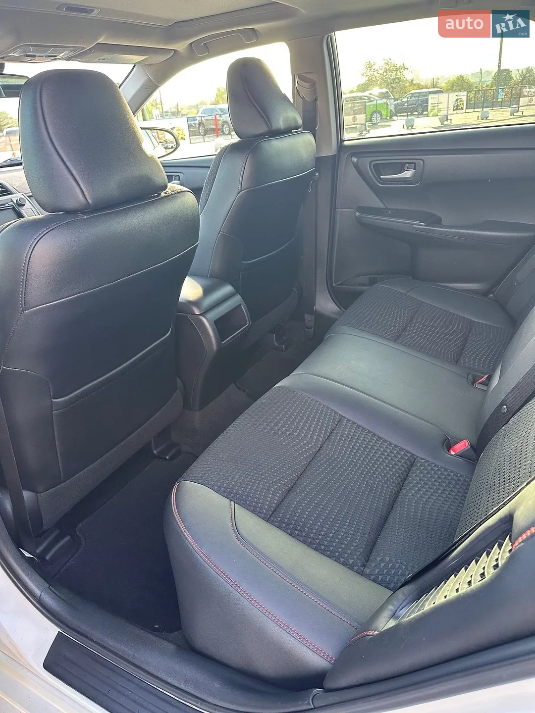 2015 Toyota Camry - мініатюра 12