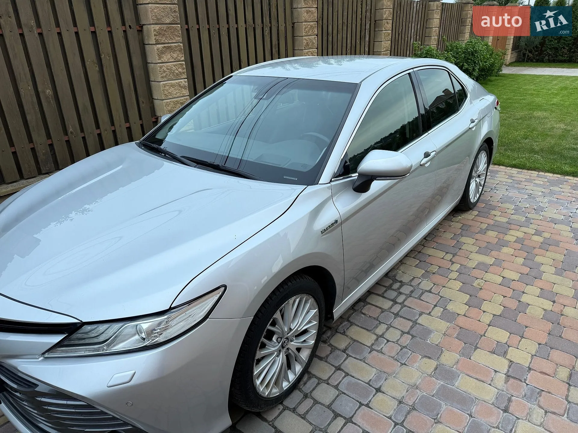 2019 Toyota Camry - мініатюра 3