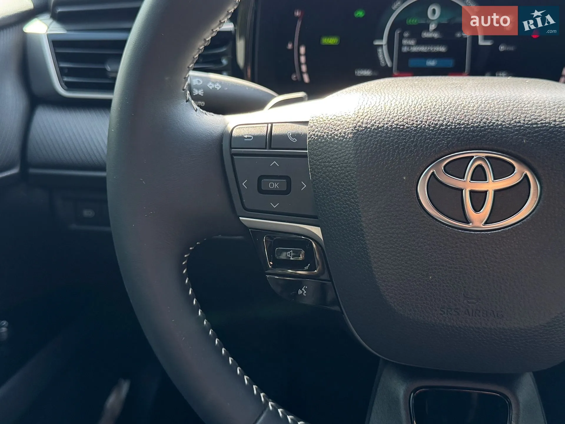 2025 Toyota Camry - мініатюра 16
