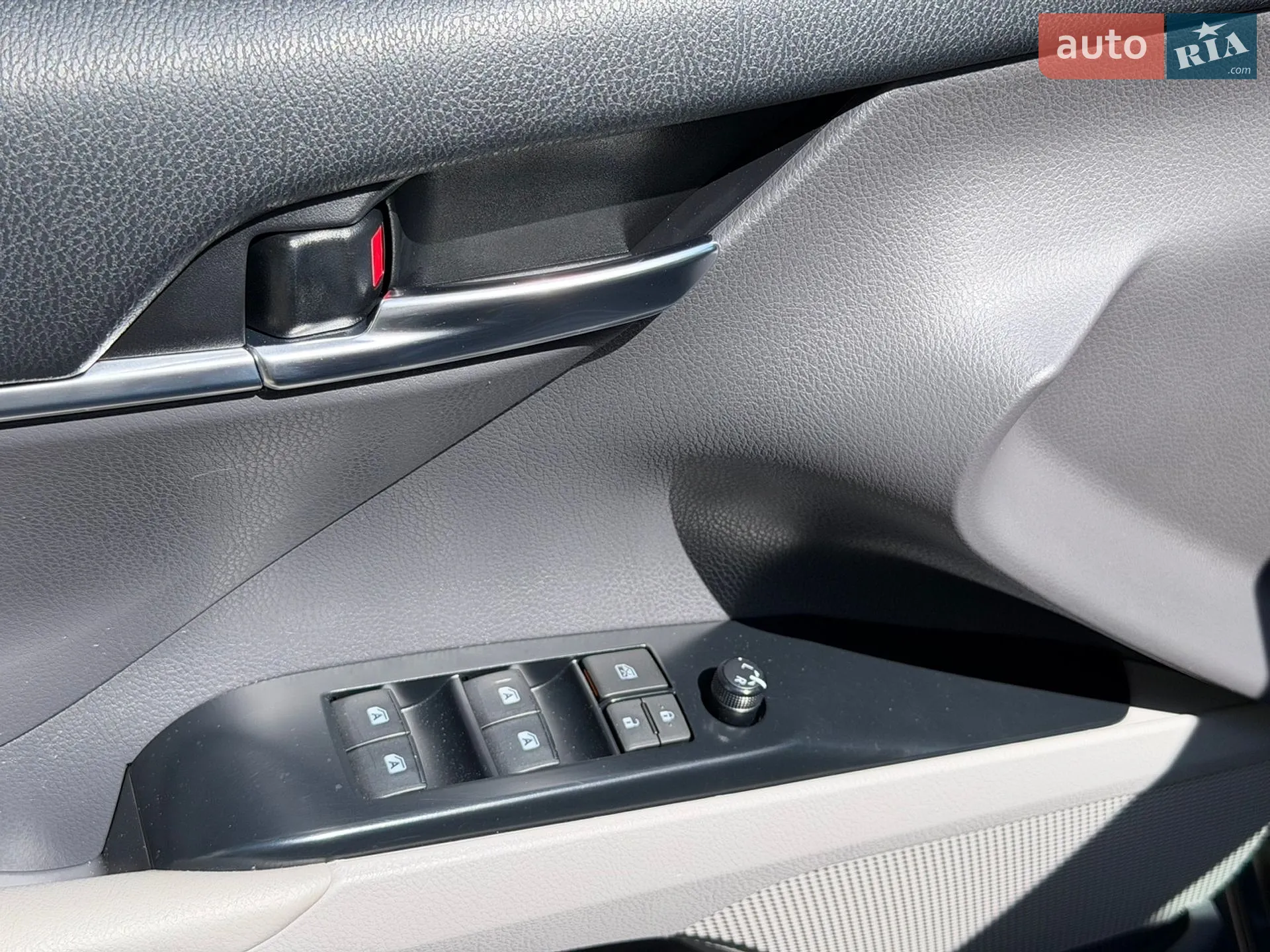 2019 Toyota Camry - мініатюра 13