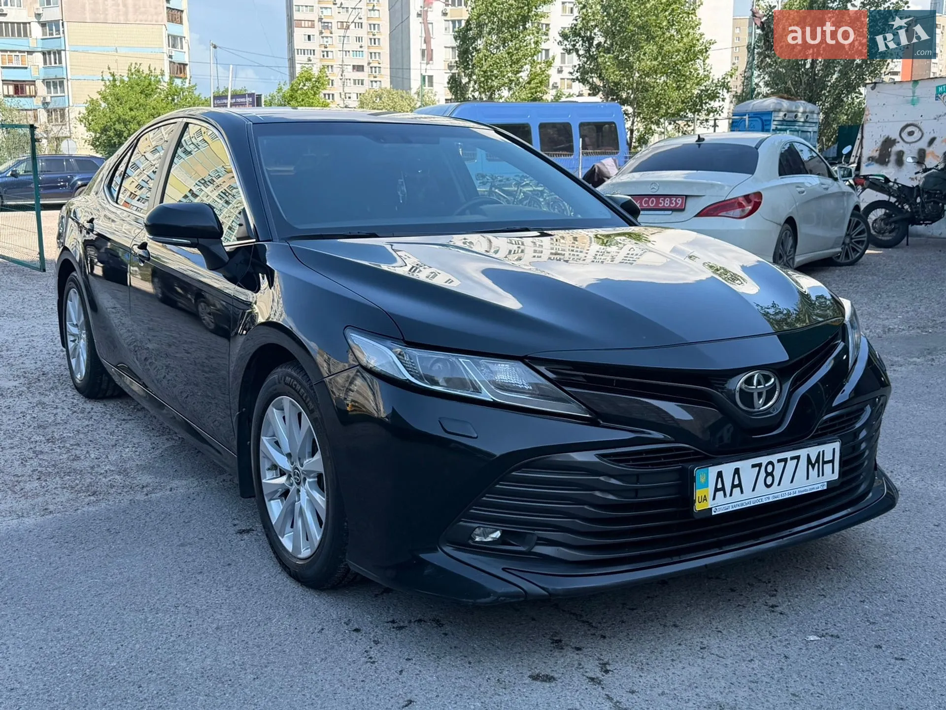 2020 Toyota Camry - мініатюра 3
