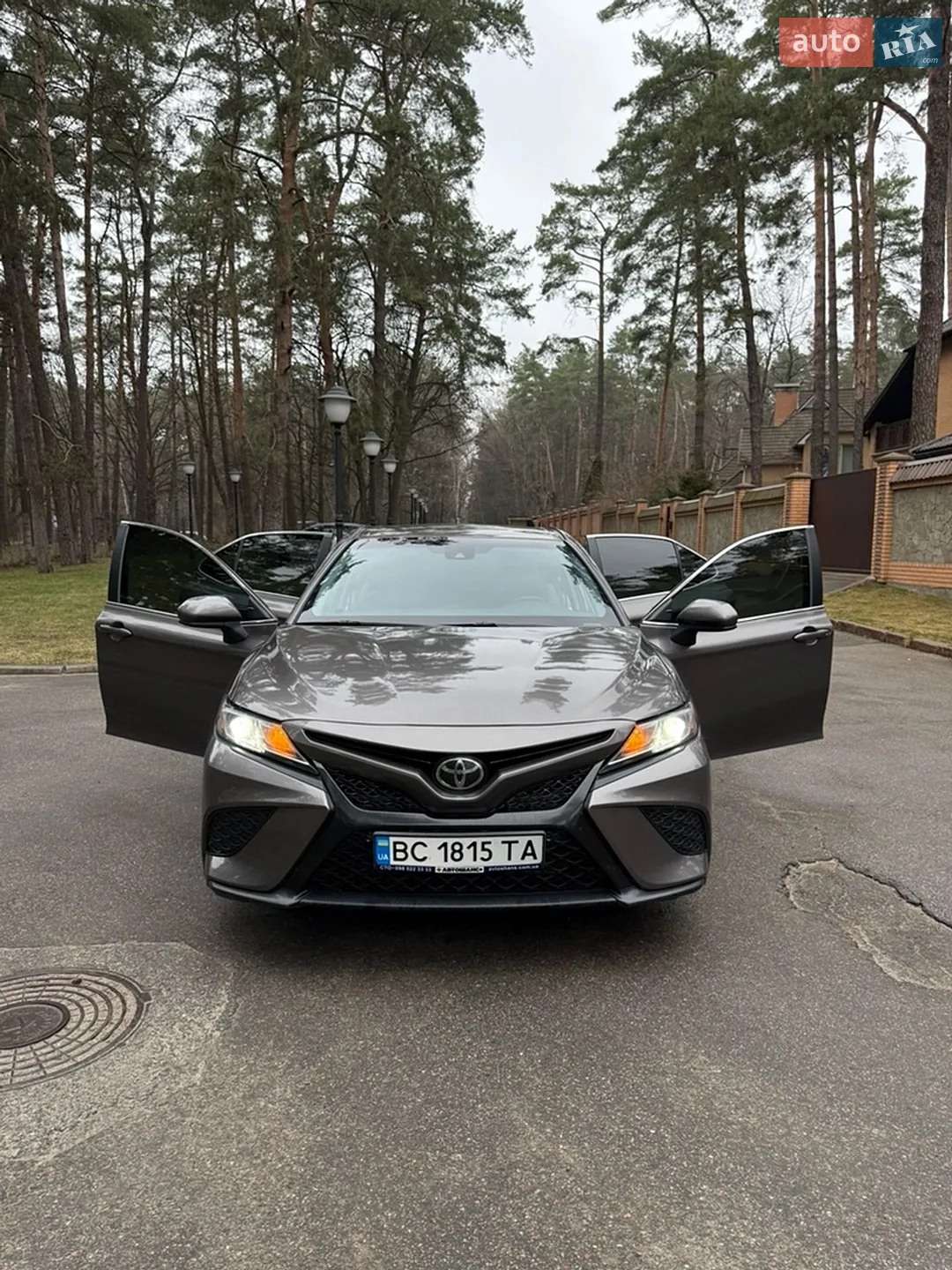 2018 Toyota Camry - фото 1