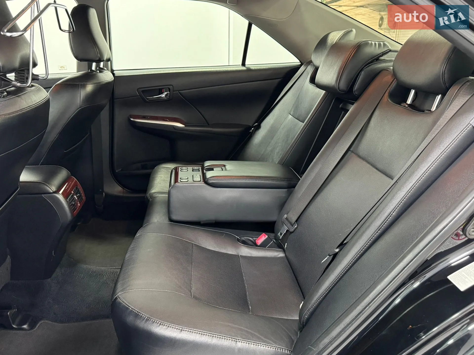 2014 Toyota Camry - мініатюра 31
