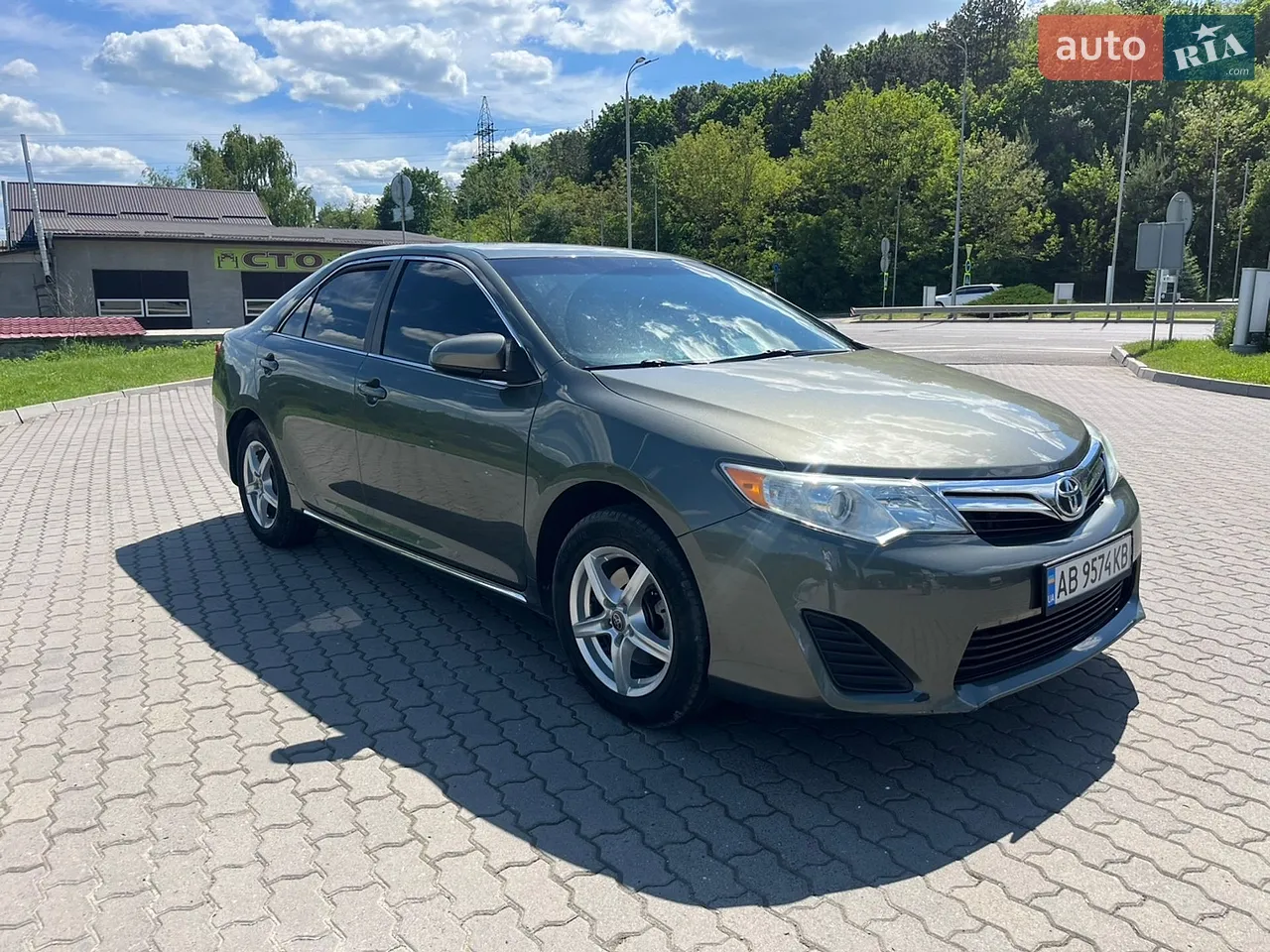 2013 Toyota Camry - мініатюра 16