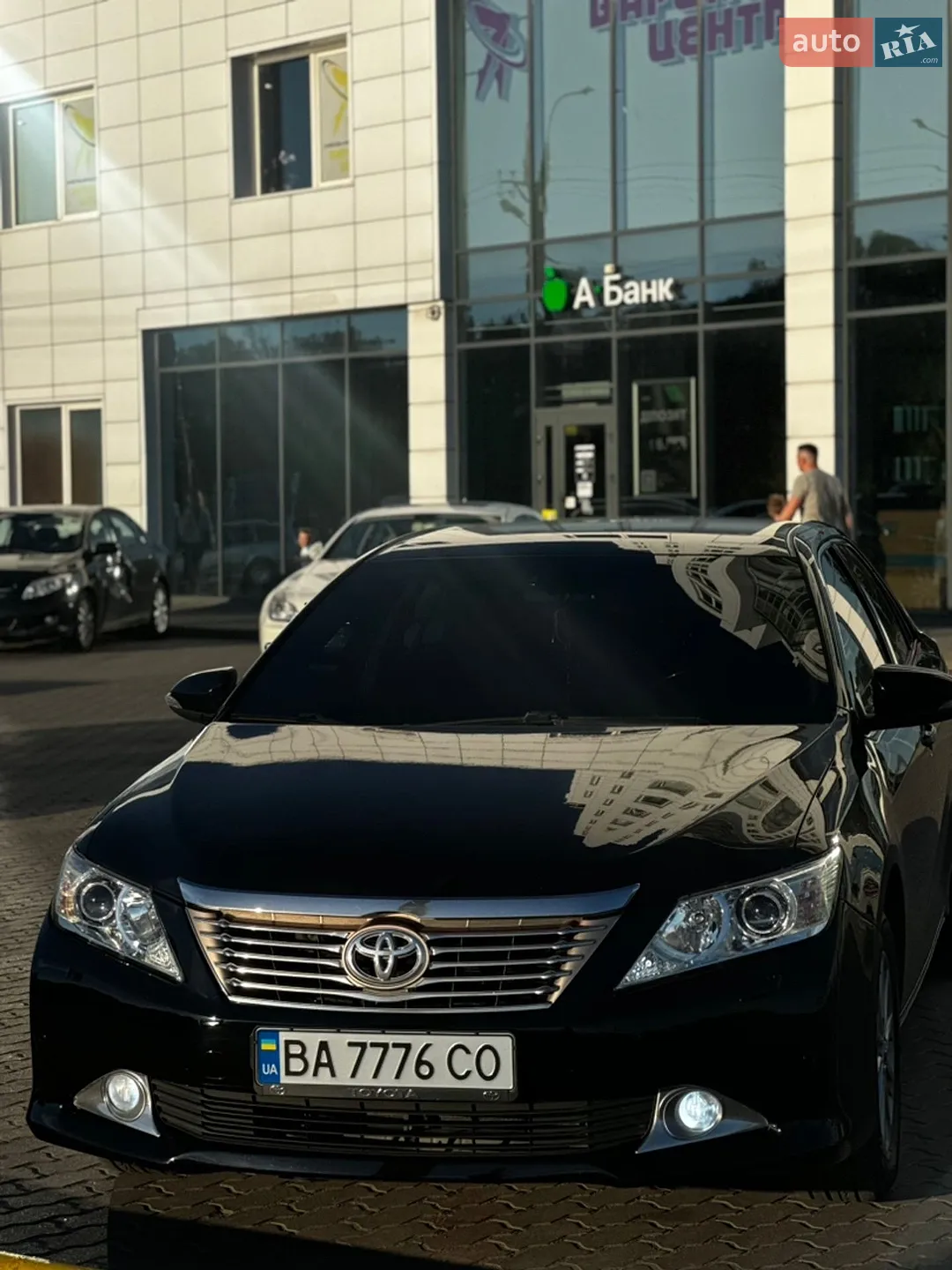 2013 Toyota Camry - мініатюра 2