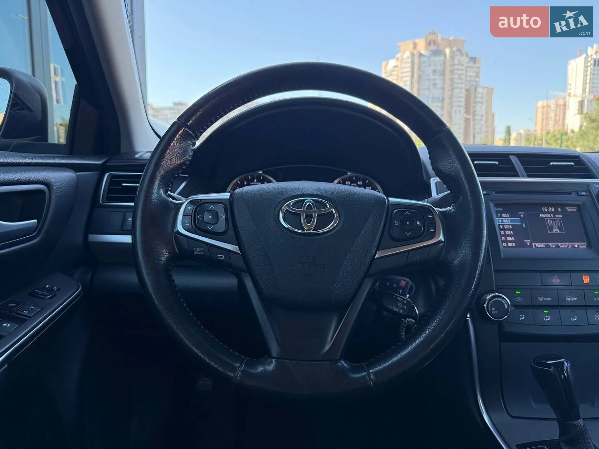 2016 Toyota Camry - мініатюра 15