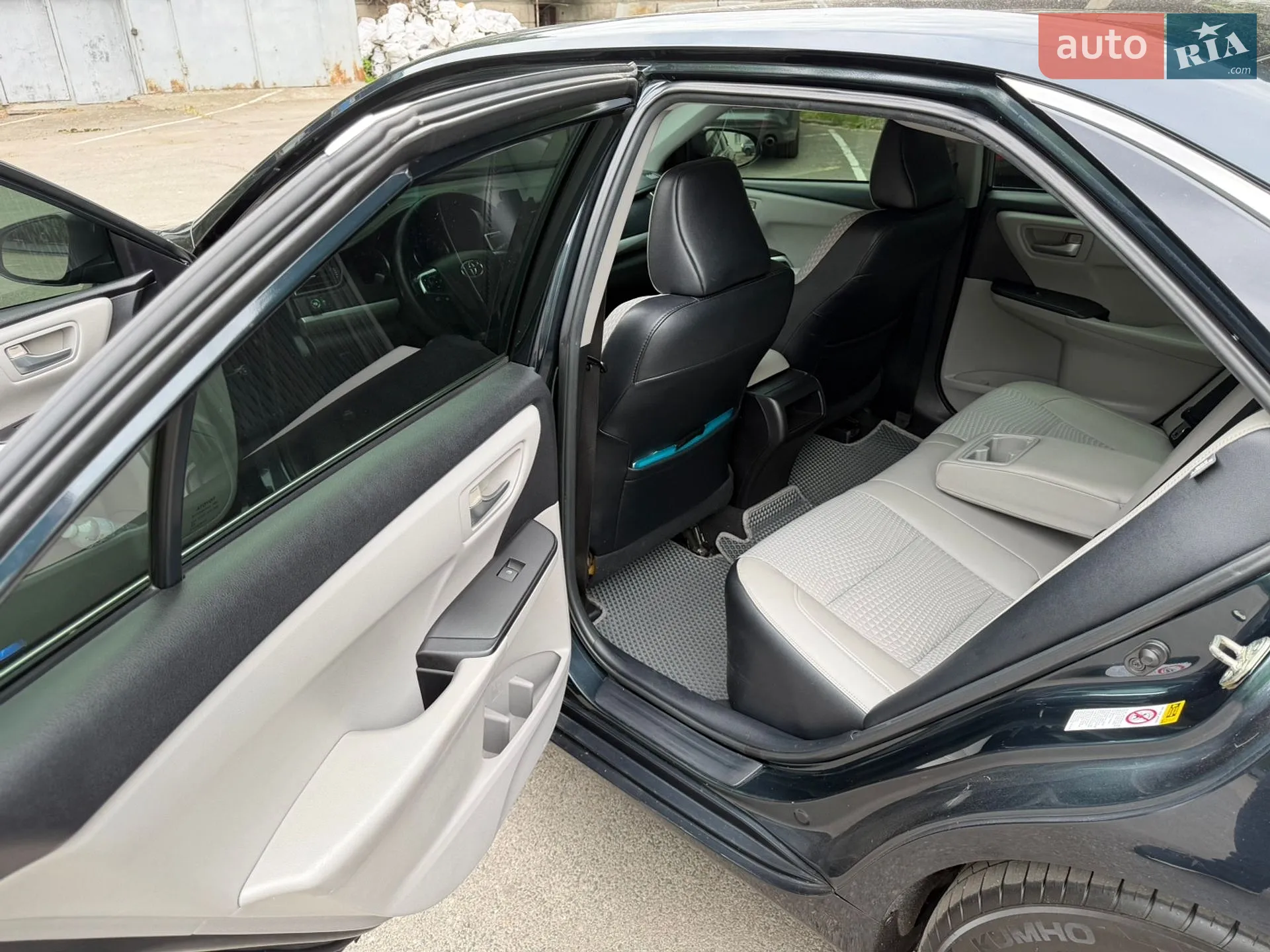 2015 Toyota Camry - мініатюра 12