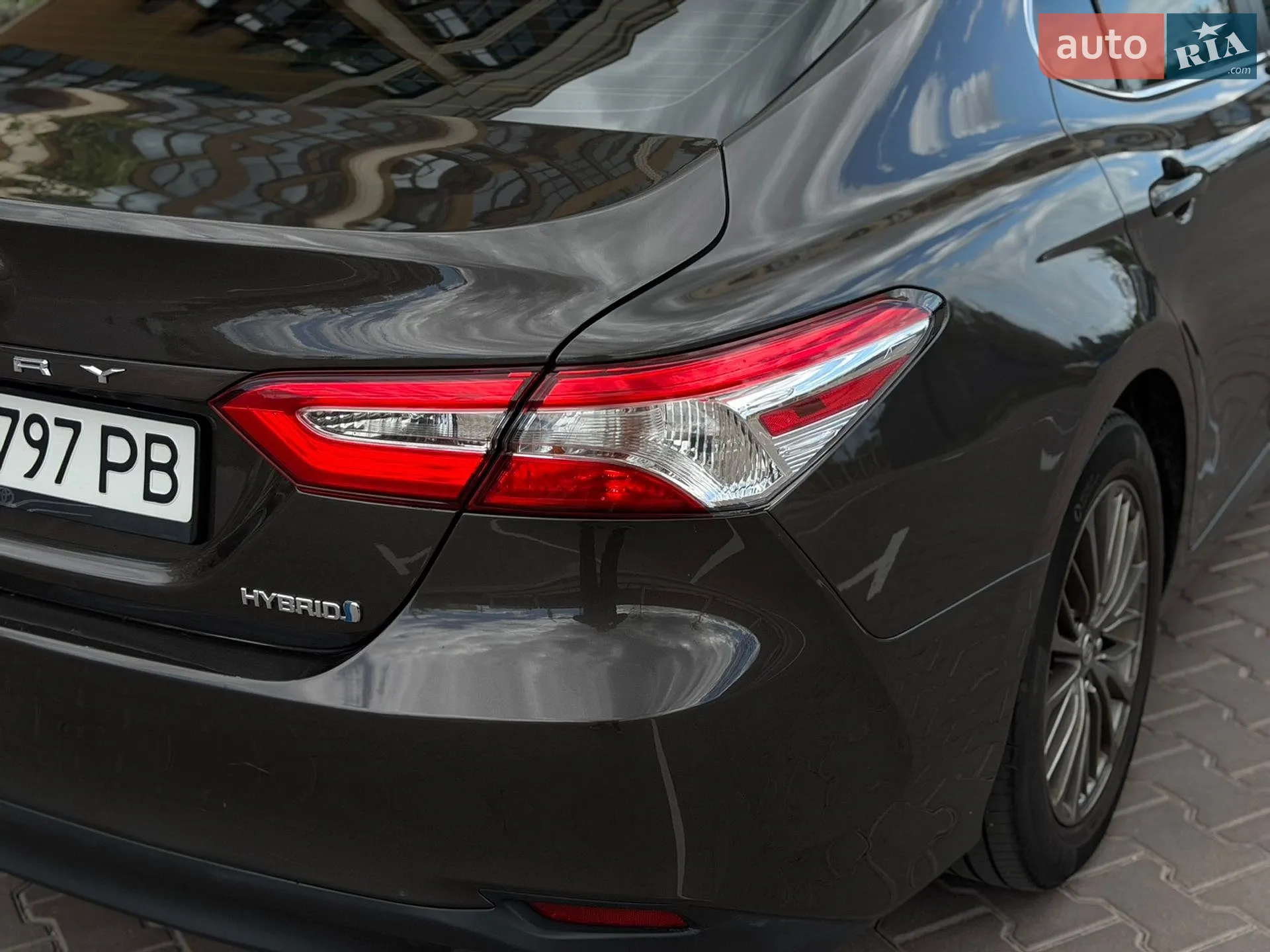 2019 Toyota Camry - мініатюра 3