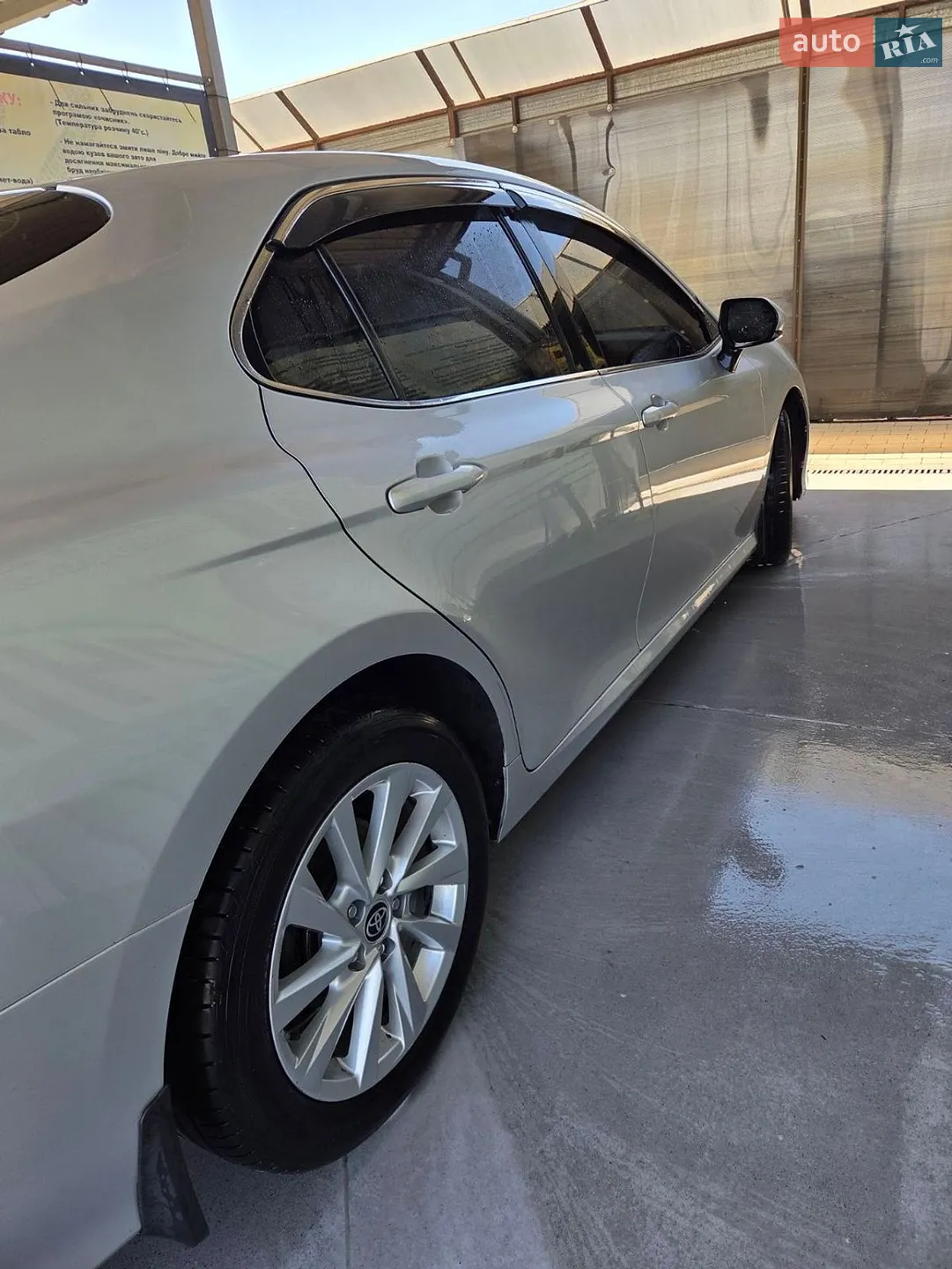 2022 Toyota Camry - мініатюра 3