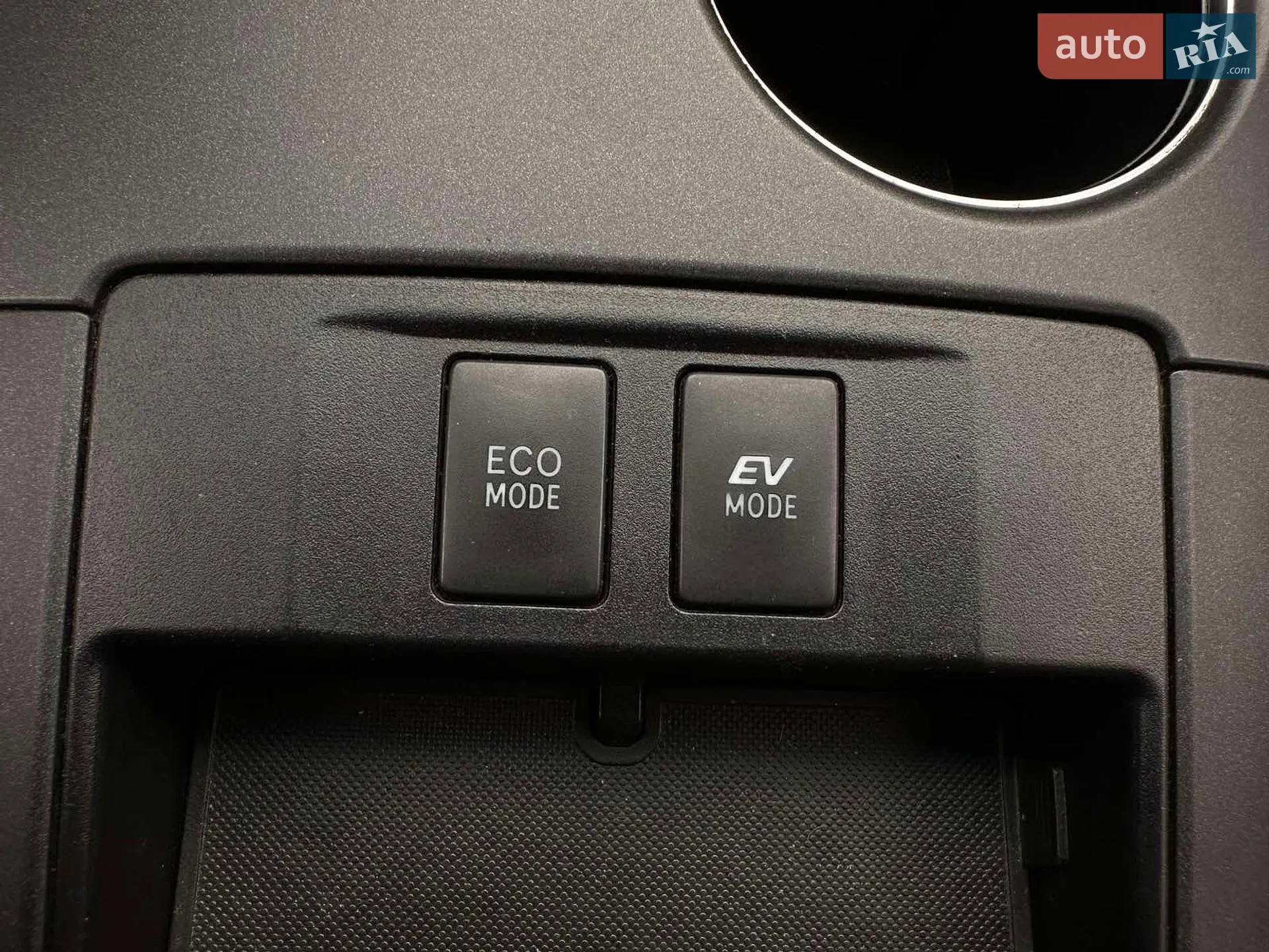 2016 Toyota Camry - мініатюра 34