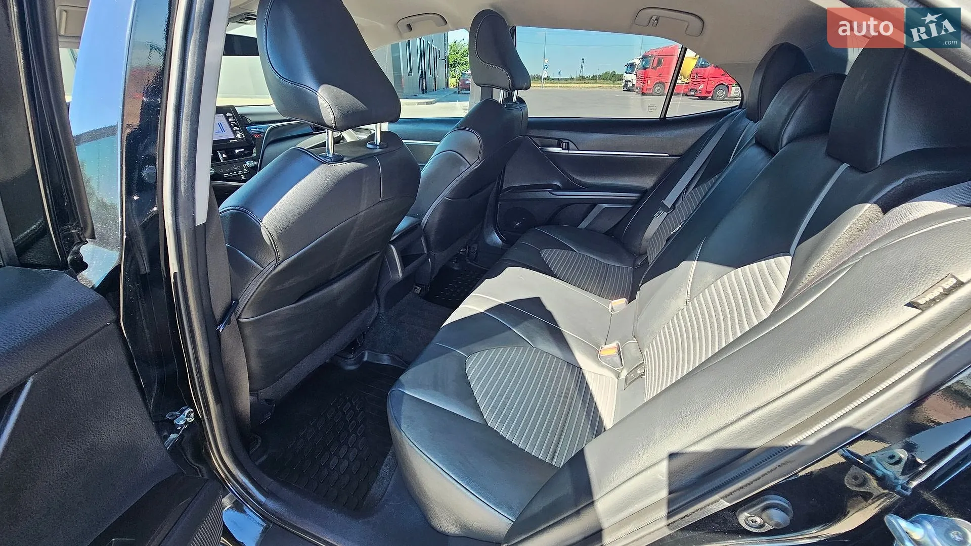 2023 Toyota Camry - мініатюра 6