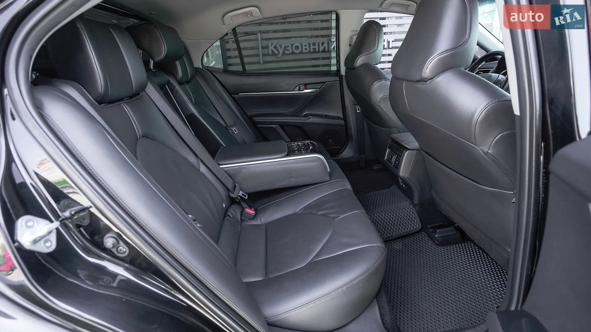 2018 Toyota Camry - мініатюра 7