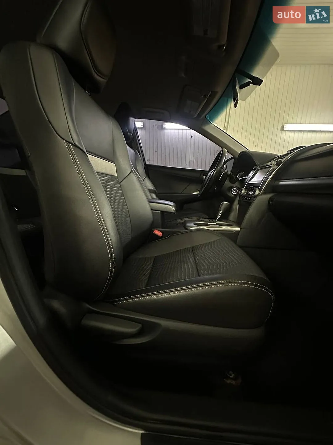 2012 Toyota Camry - мініатюра 37