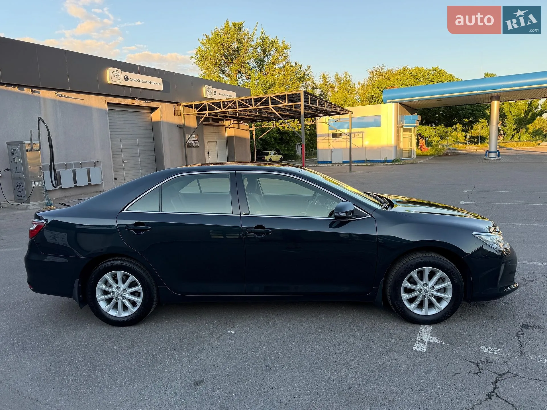 2017 Toyota Camry - мініатюра 4