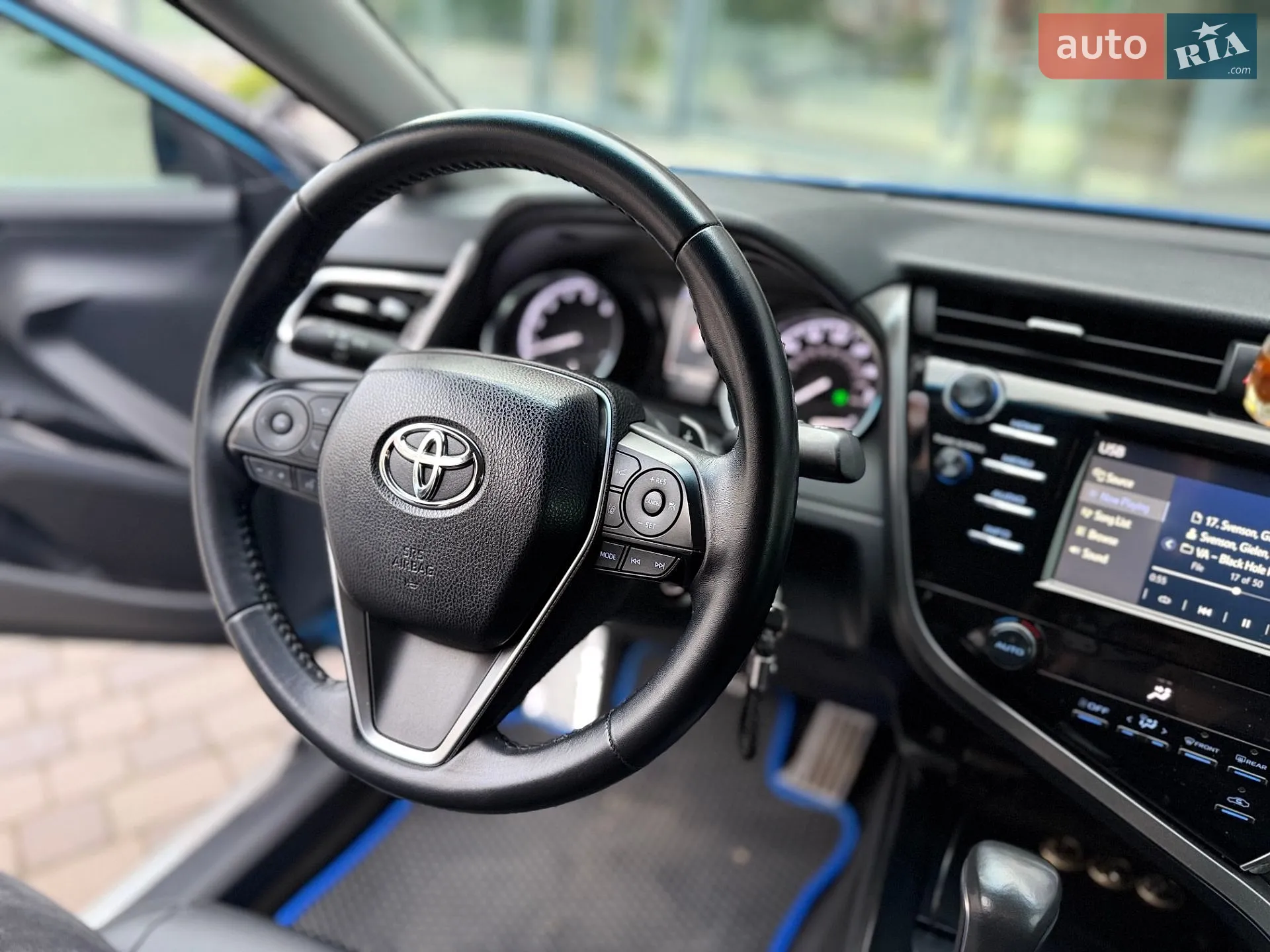2017 Toyota Camry - мініатюра 16