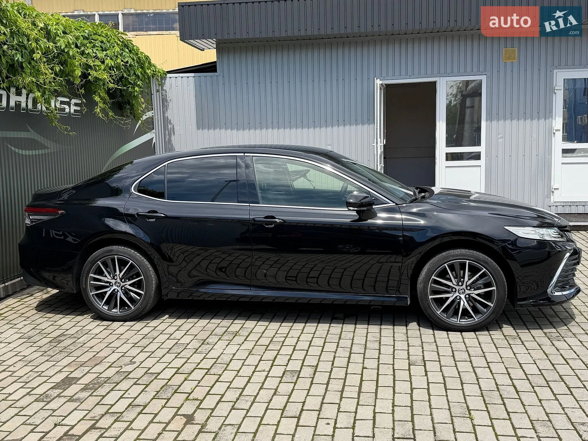 2023 Toyota Camry - мініатюра 11