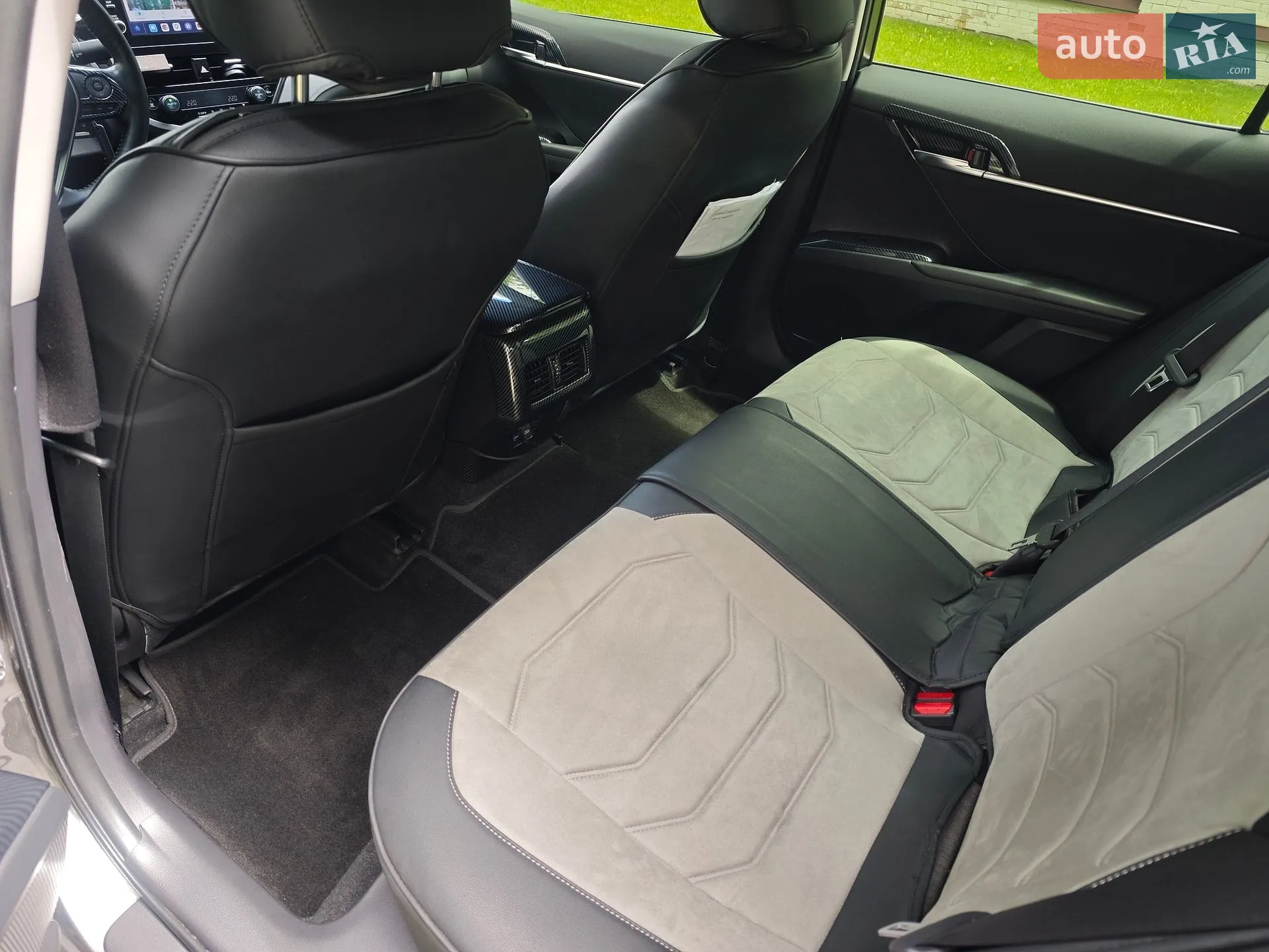 2023 Toyota Camry - мініатюра 18