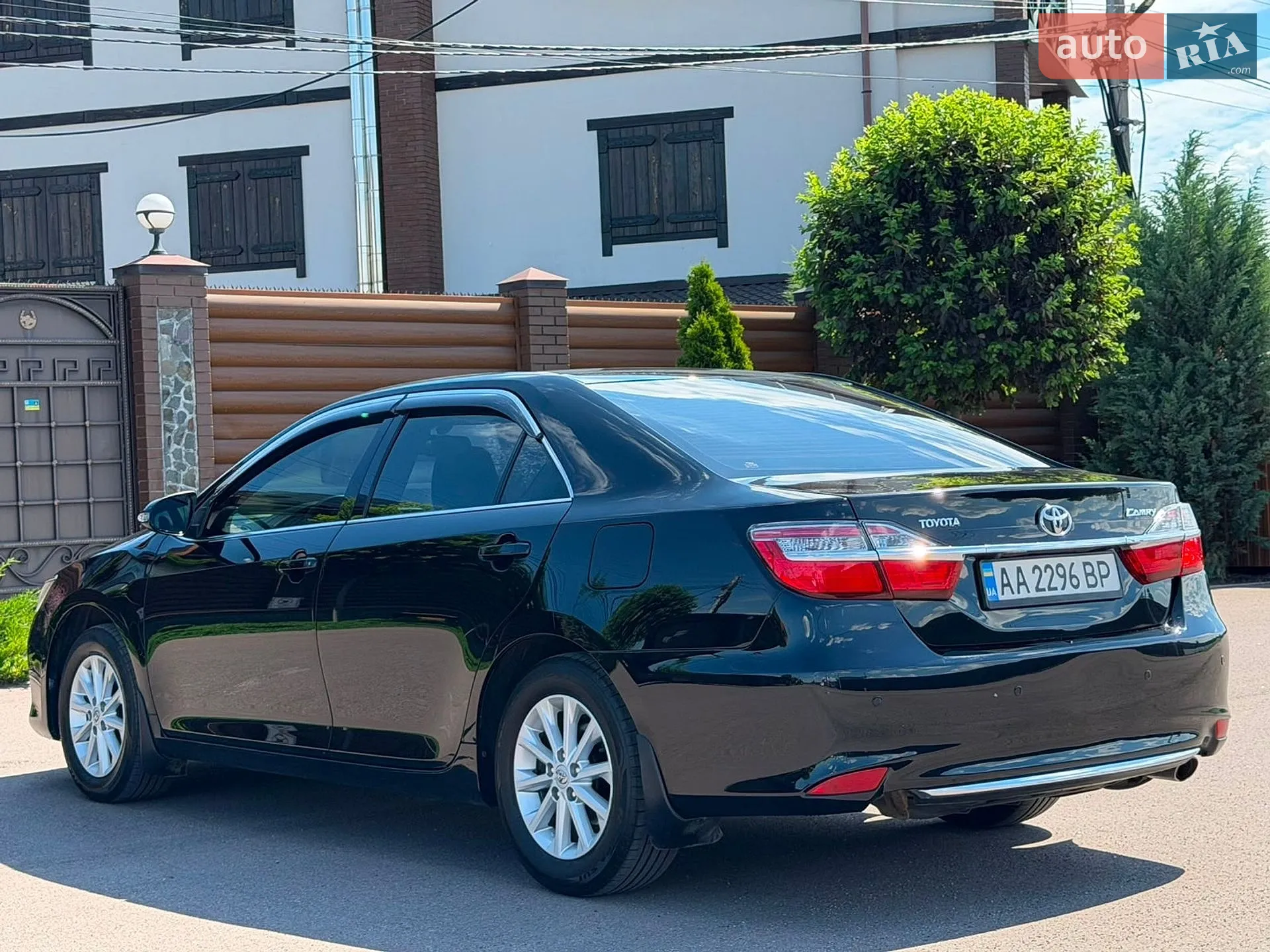 2016 Toyota Camry - мініатюра 16