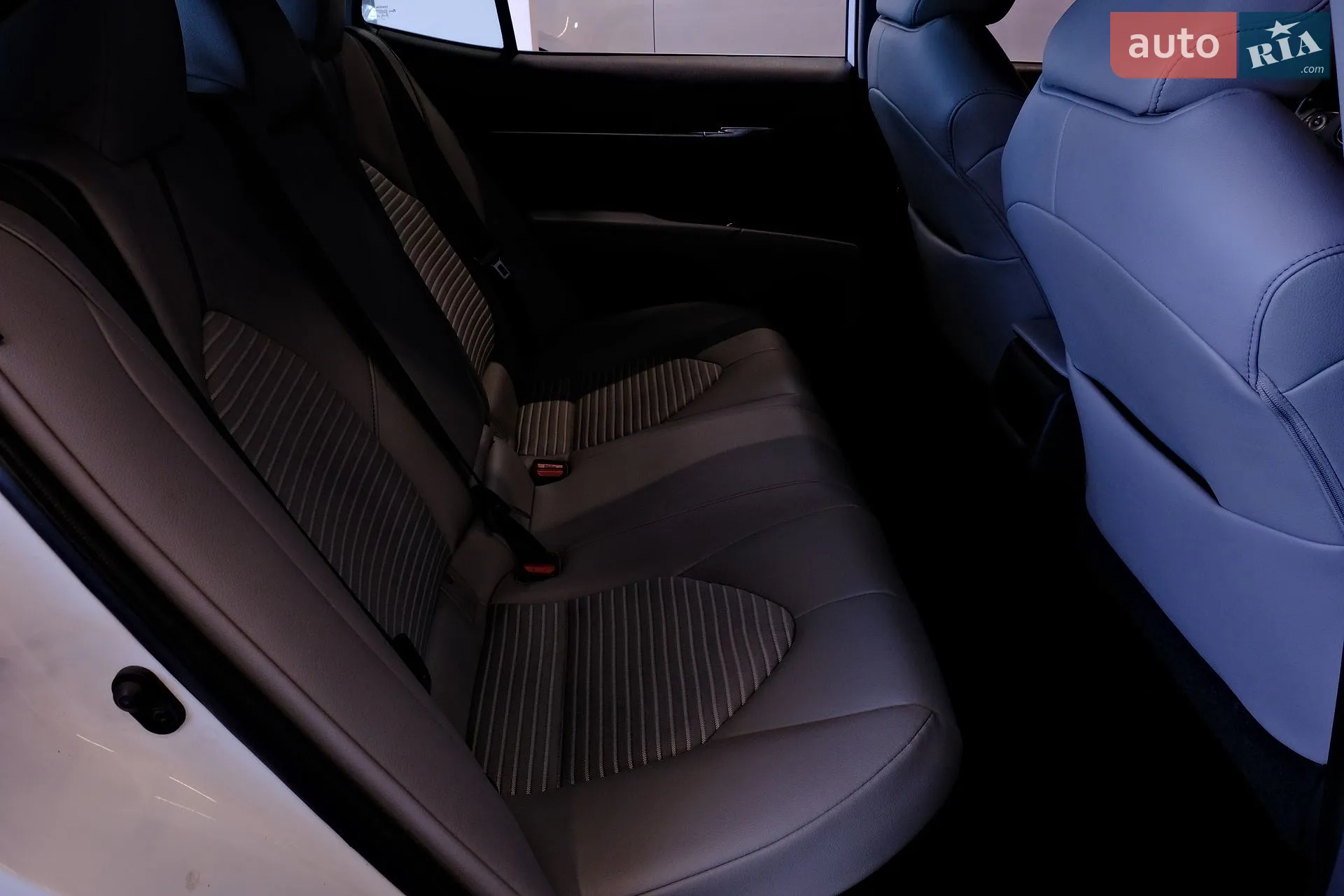 2019 Toyota Camry - мініатюра 30