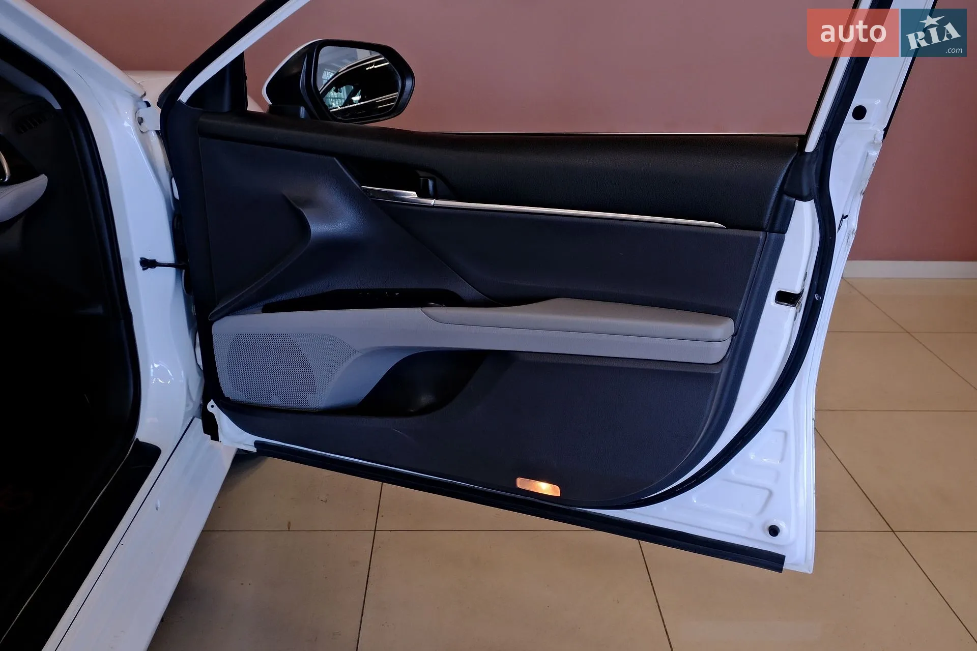 2019 Toyota Camry - мініатюра 37