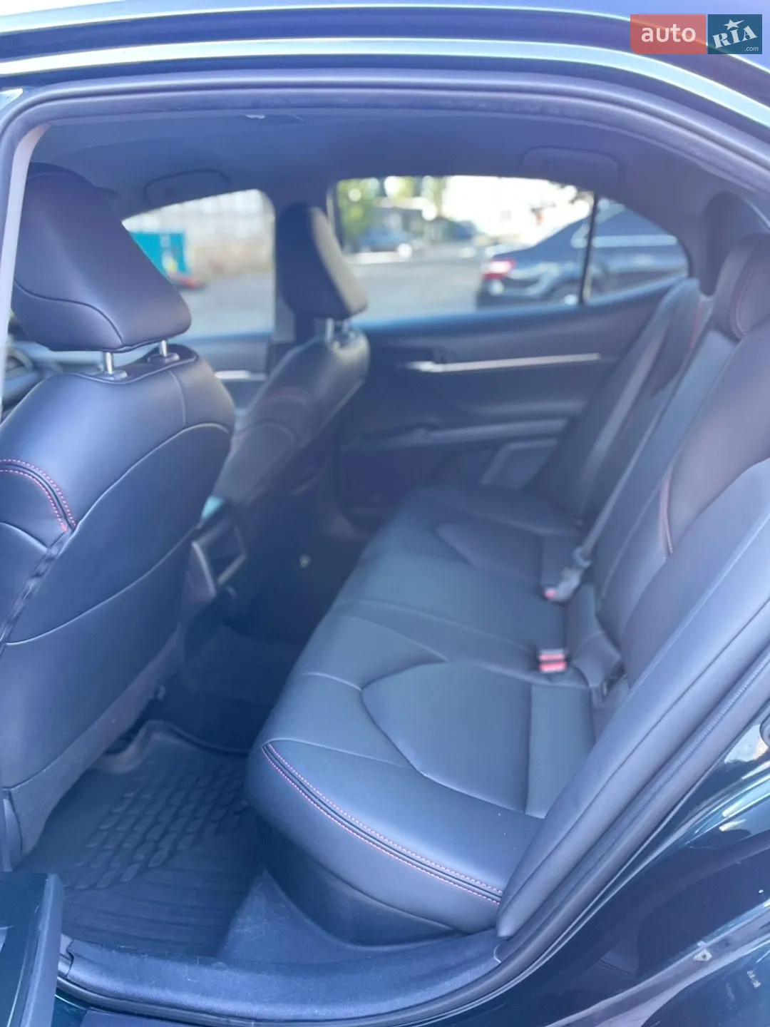 2020 Toyota Camry - мініатюра 11
