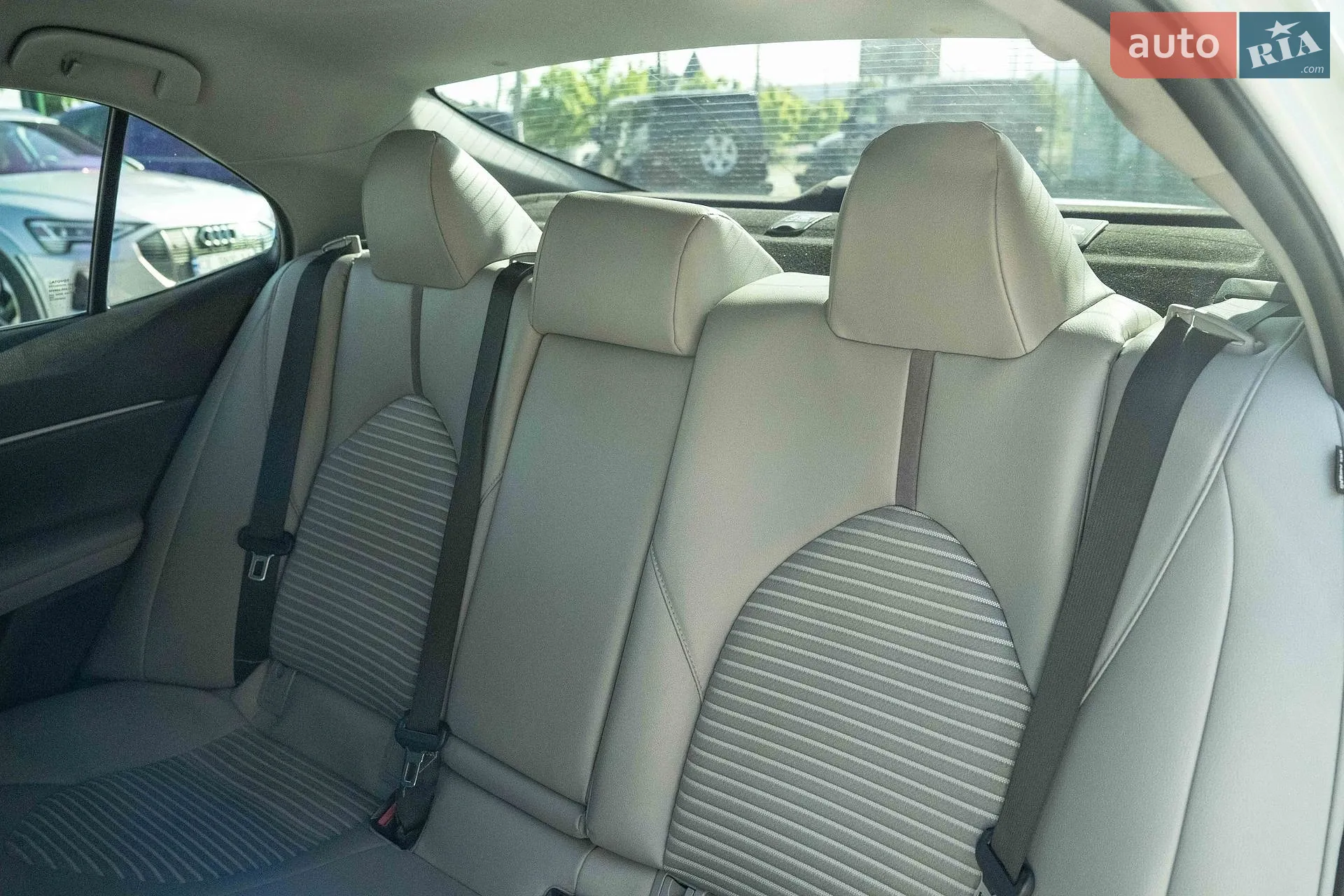 2018 Toyota Camry - мініатюра 34