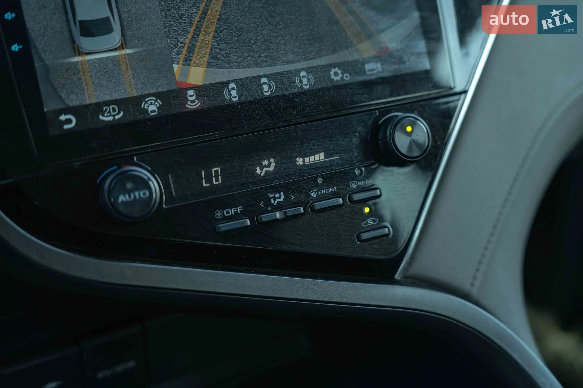 2018 Toyota Camry - мініатюра 27