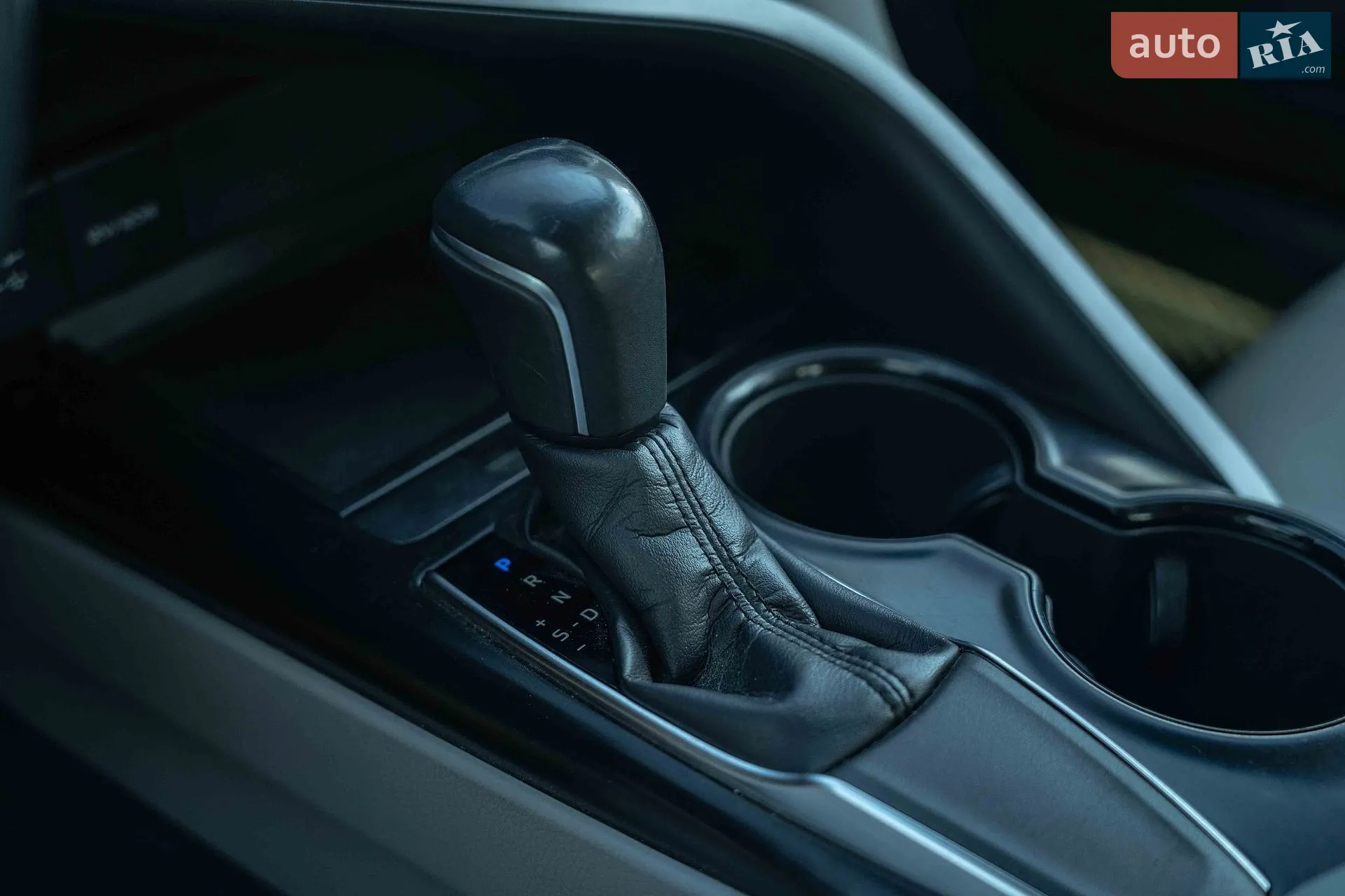 2018 Toyota Camry - мініатюра 28
