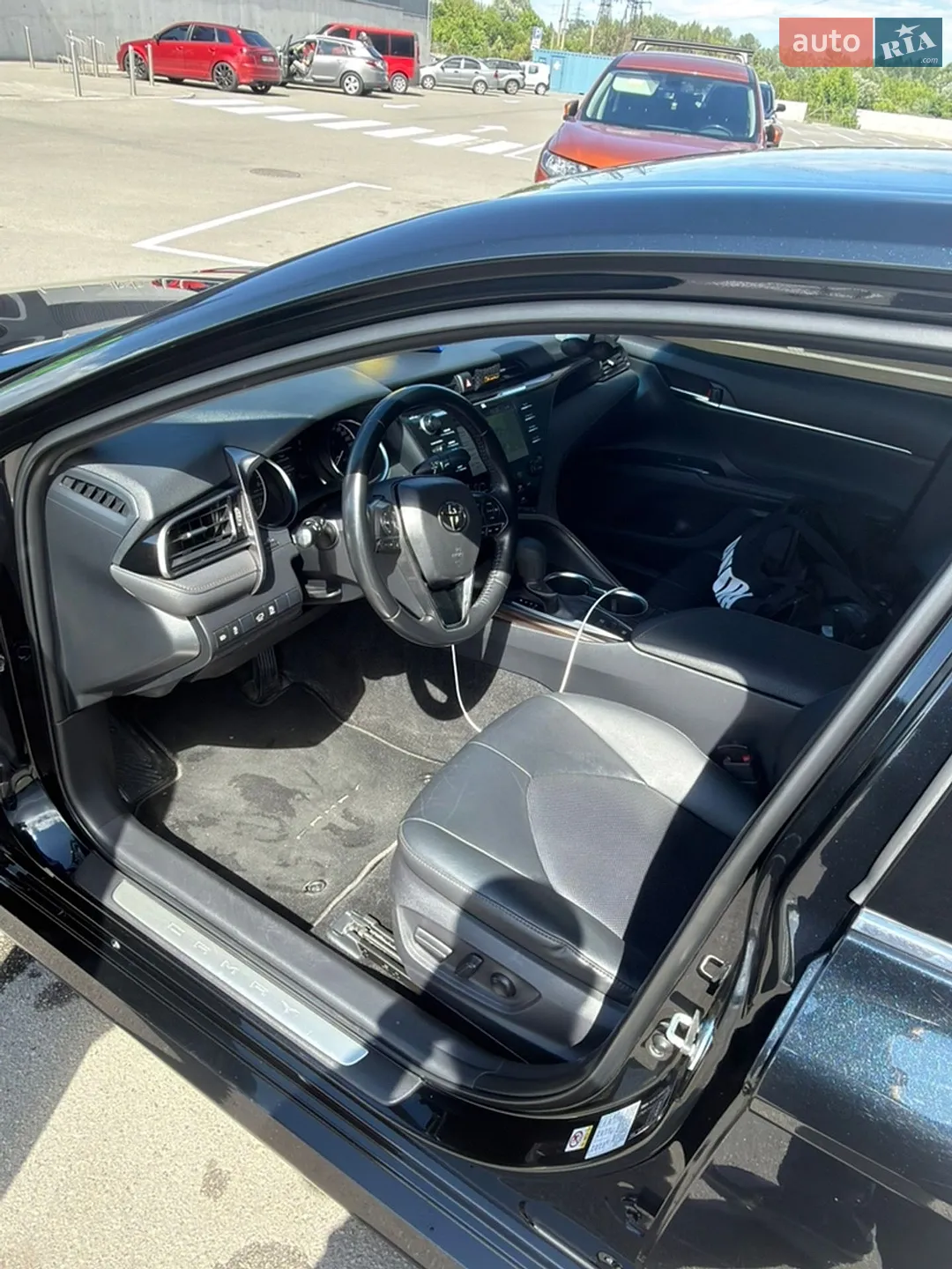 2018 Toyota Camry - мініатюра 17