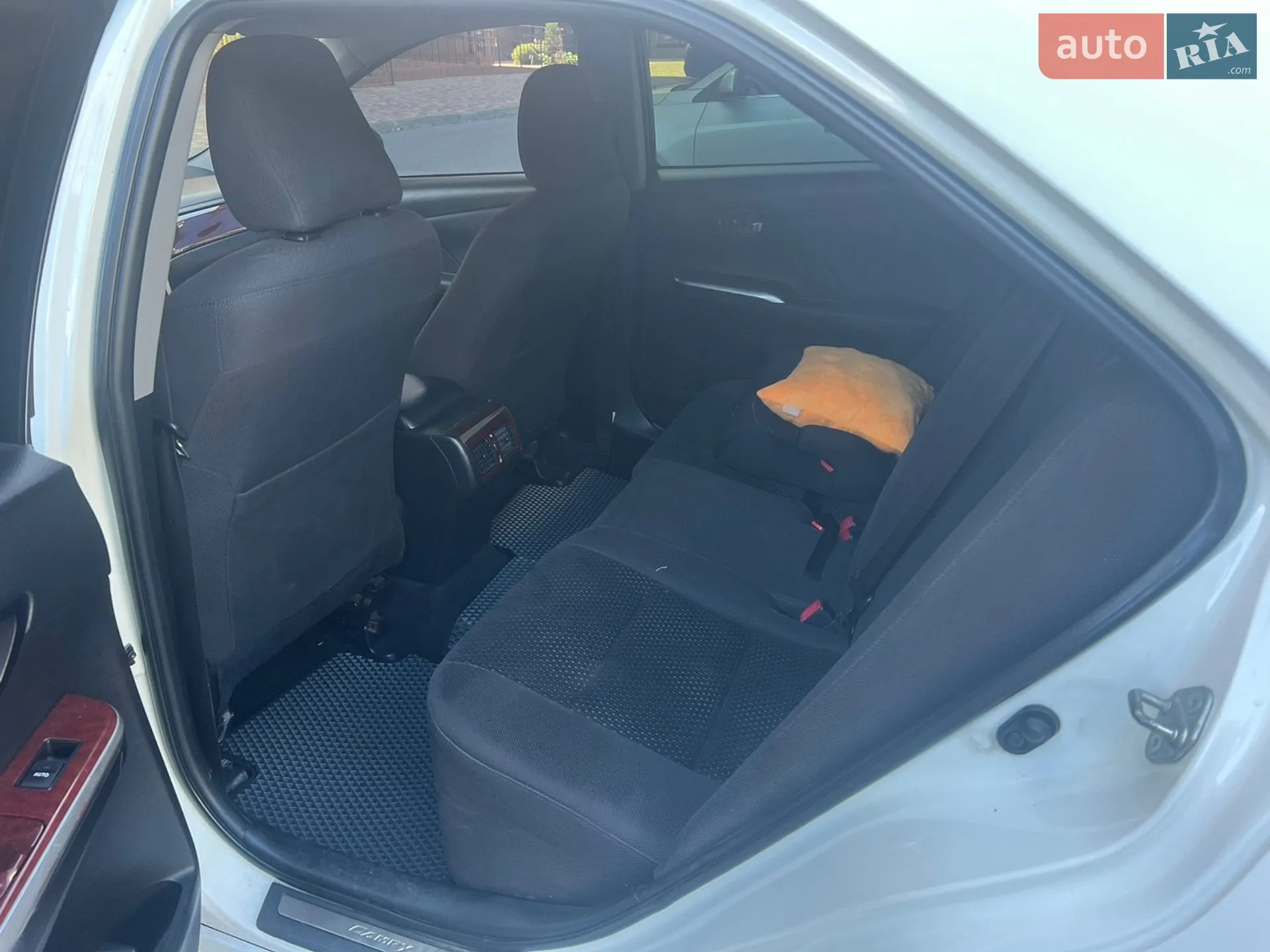 2011 Toyota Camry - мініатюра 11