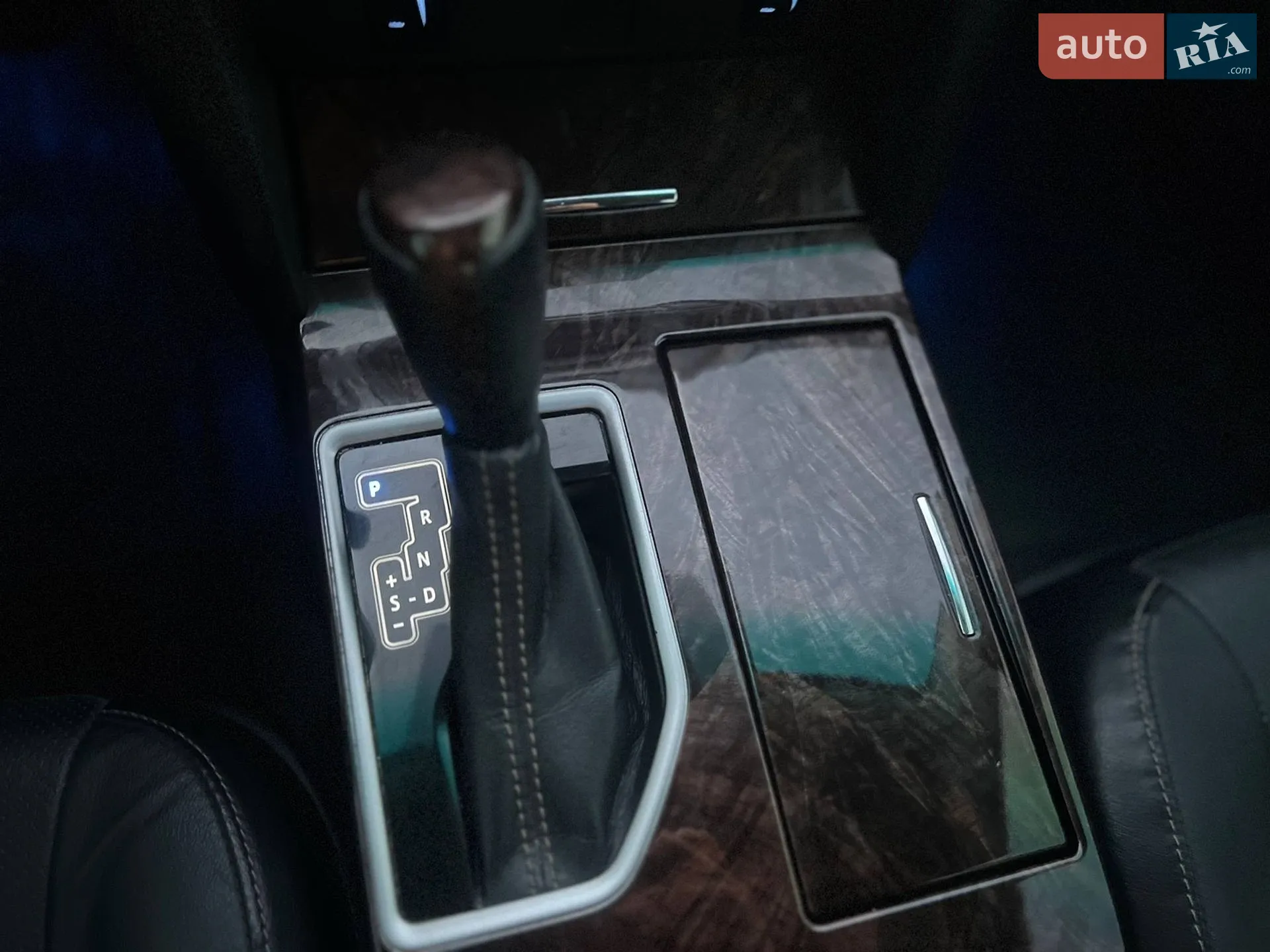 2016 Toyota Camry - мініатюра 10
