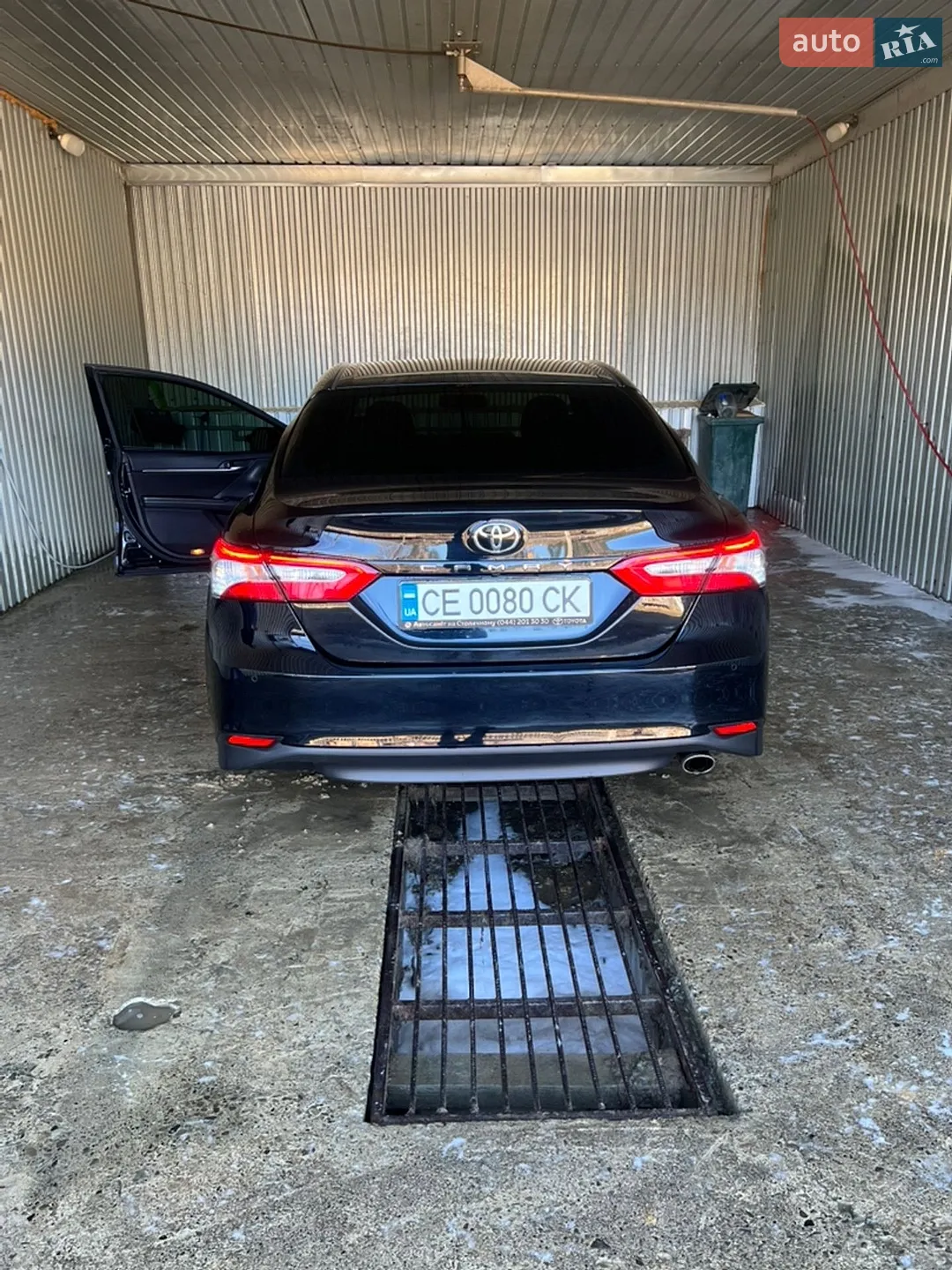 2019 Toyota Camry - мініатюра 2