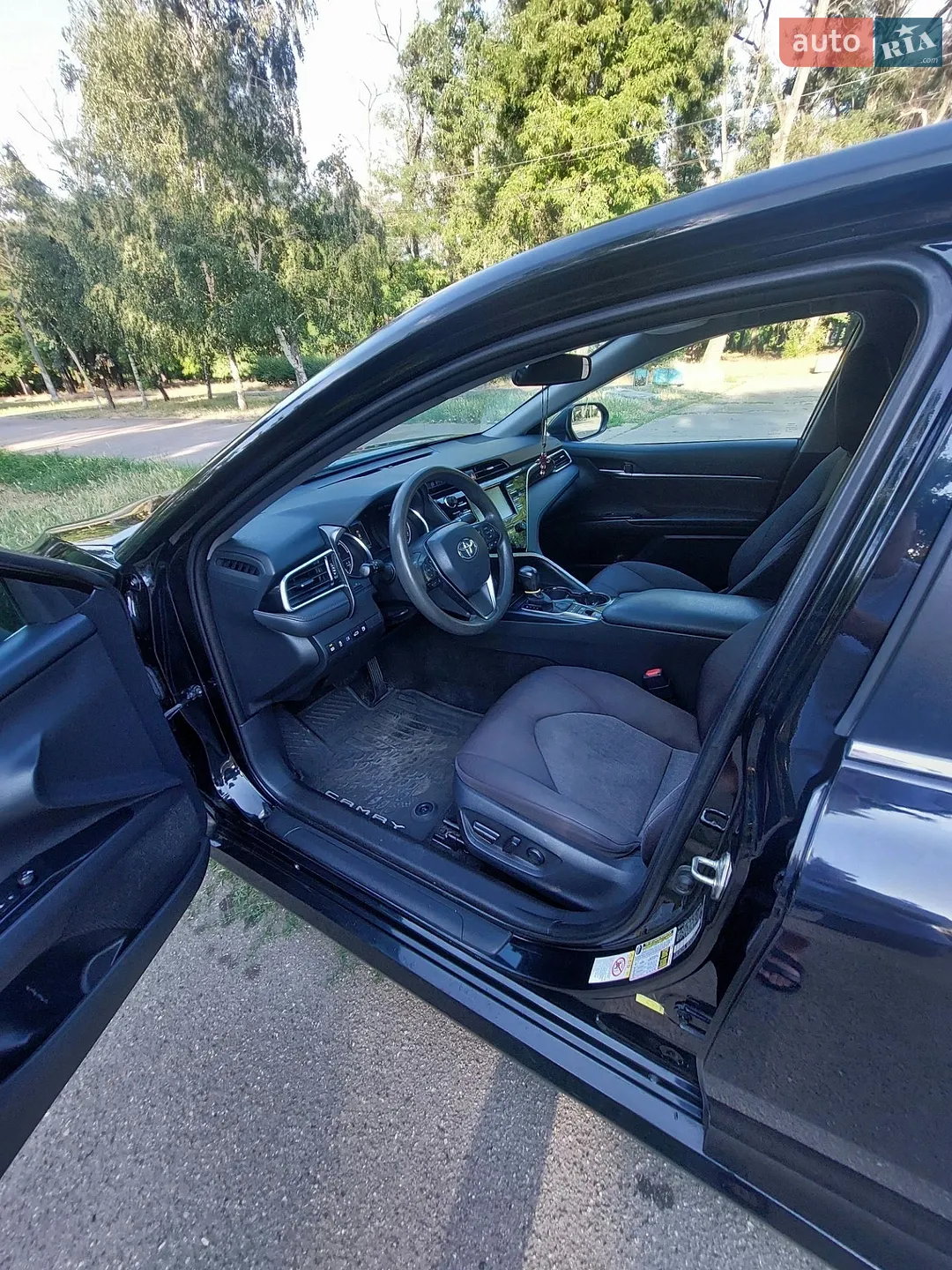 2017 Toyota Camry - мініатюра 21