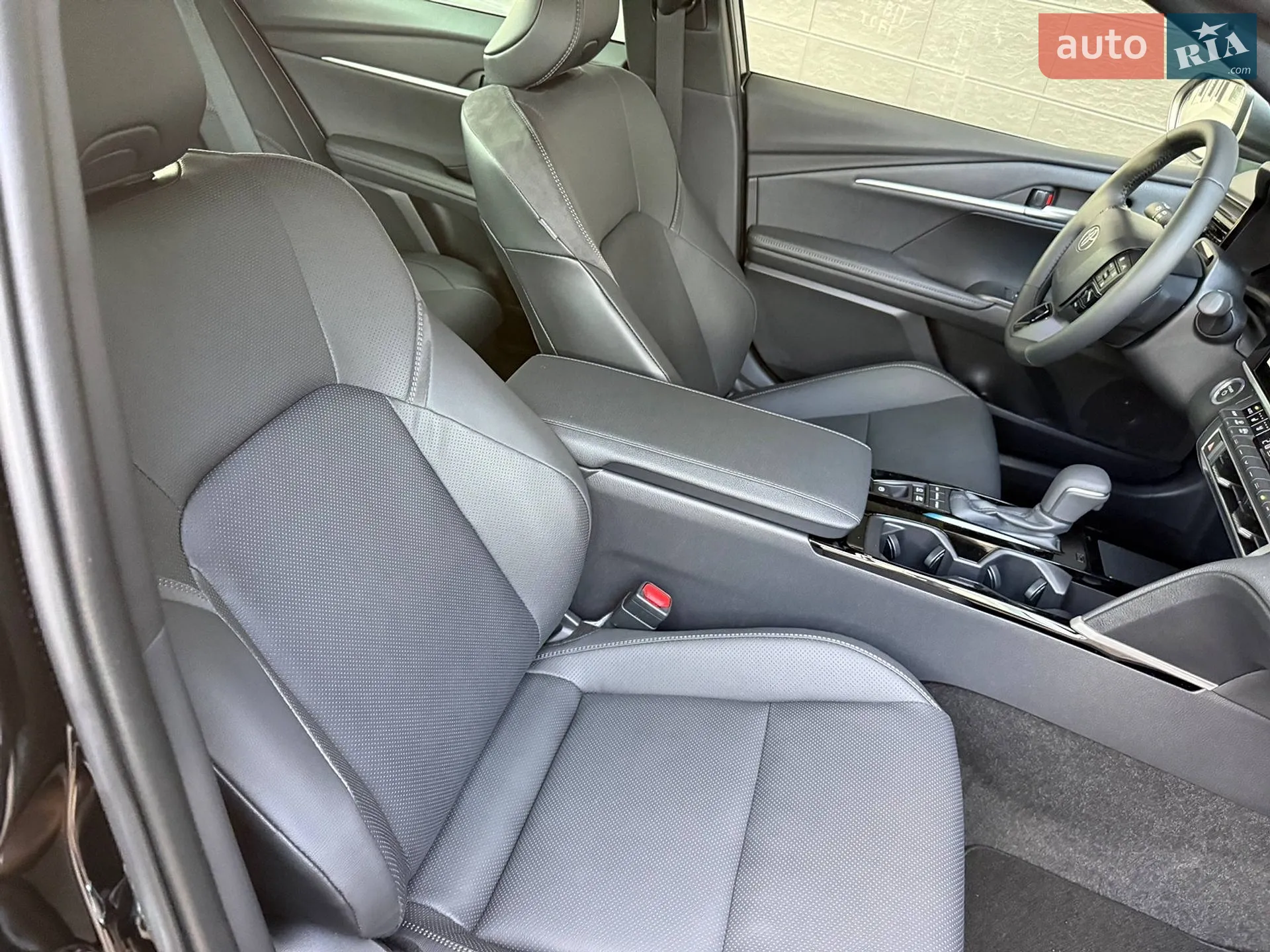 2025 Toyota Camry - мініатюра 13
