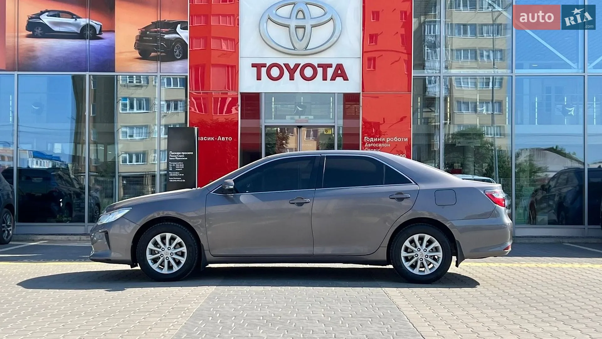 2016 Toyota Camry - мініатюра 5