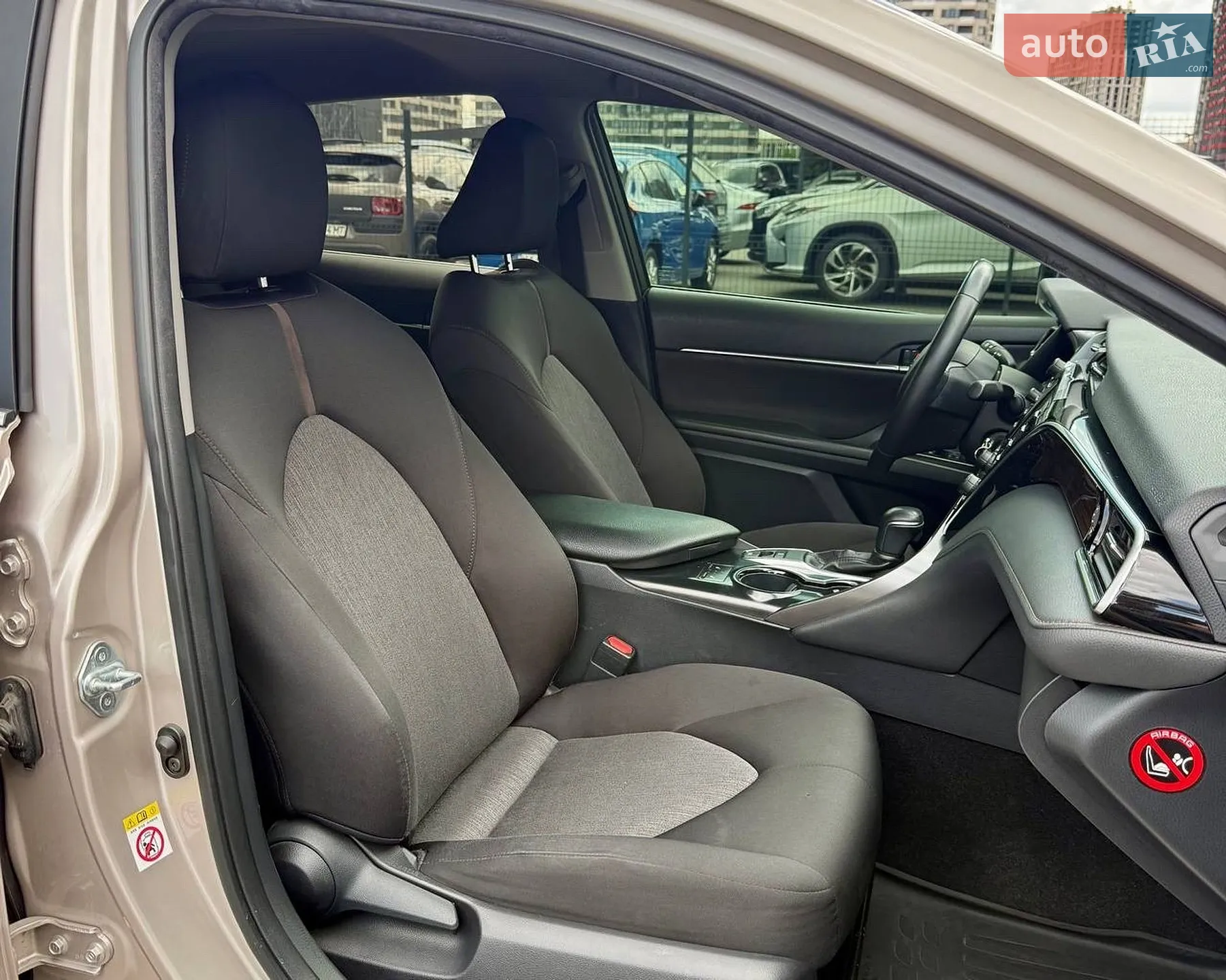 2017 Toyota Camry - мініатюра 28