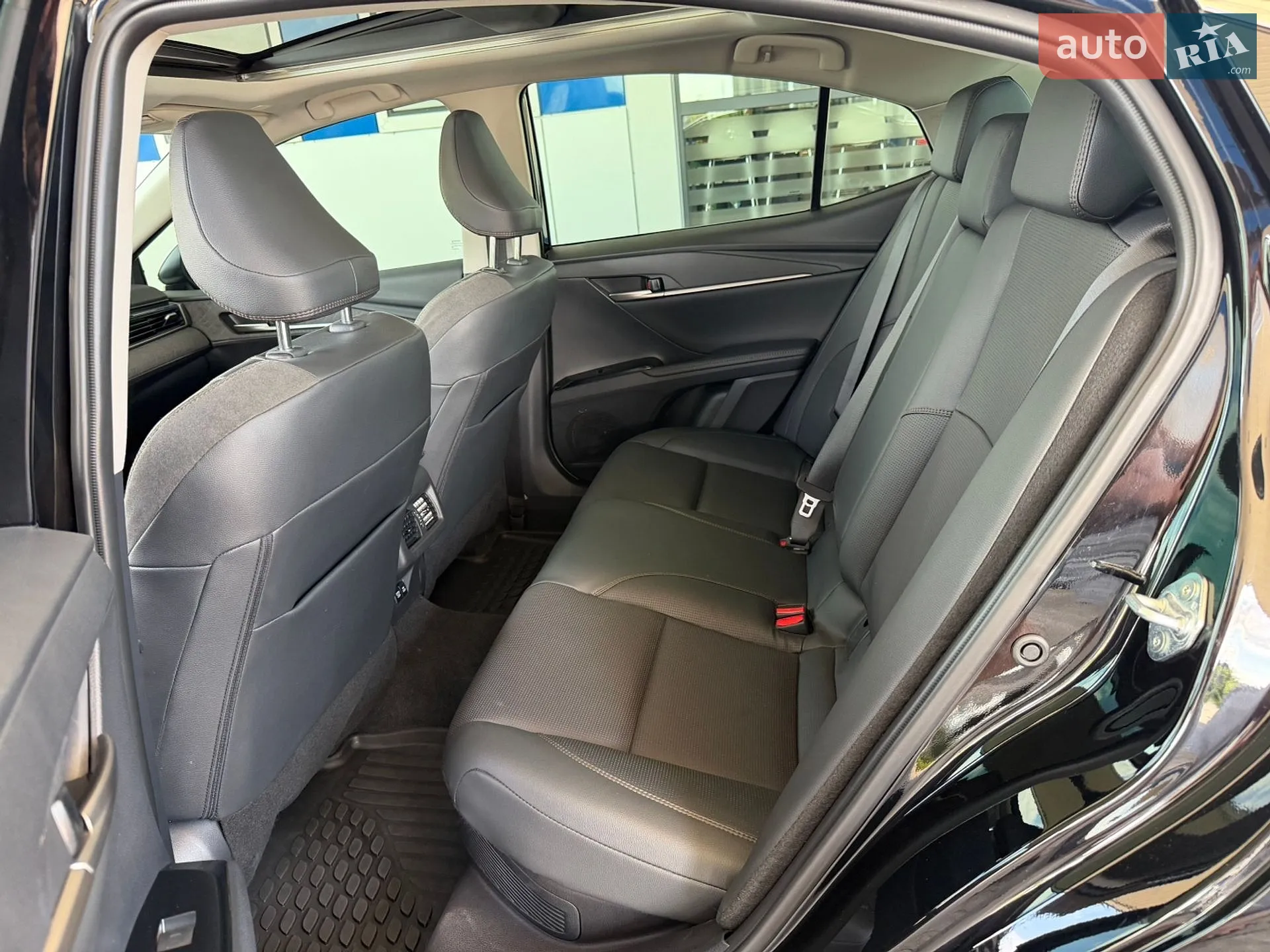 2025 Toyota Camry - мініатюра 20