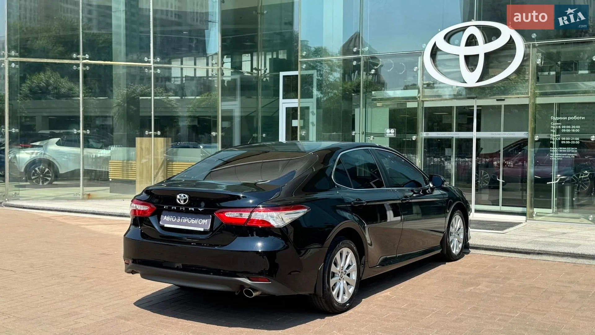 2020 Toyota Camry - мініатюра 17