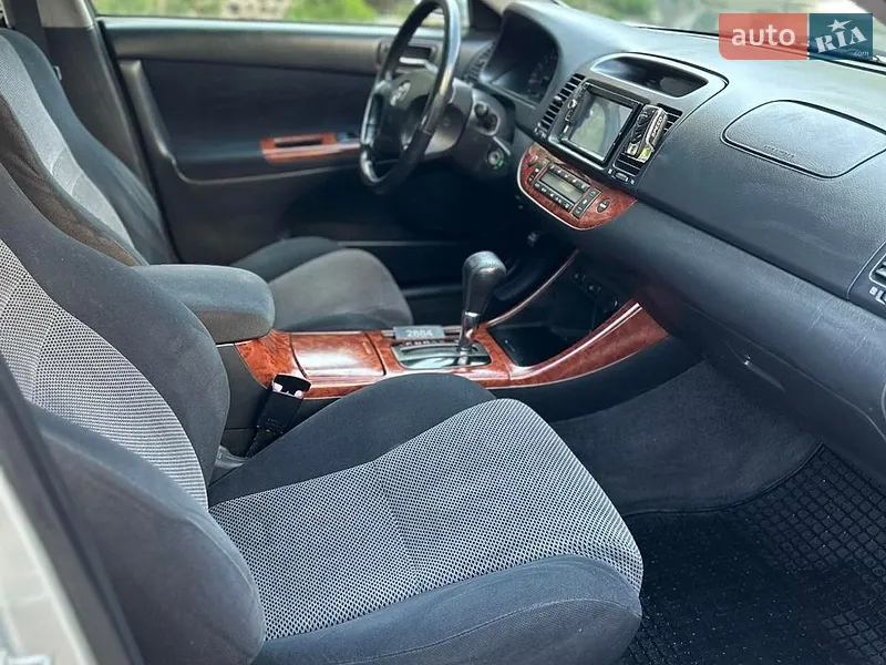 Toyota Camry 2004 VIN JTDBE30K100269539 фото оголошення 11 з 54