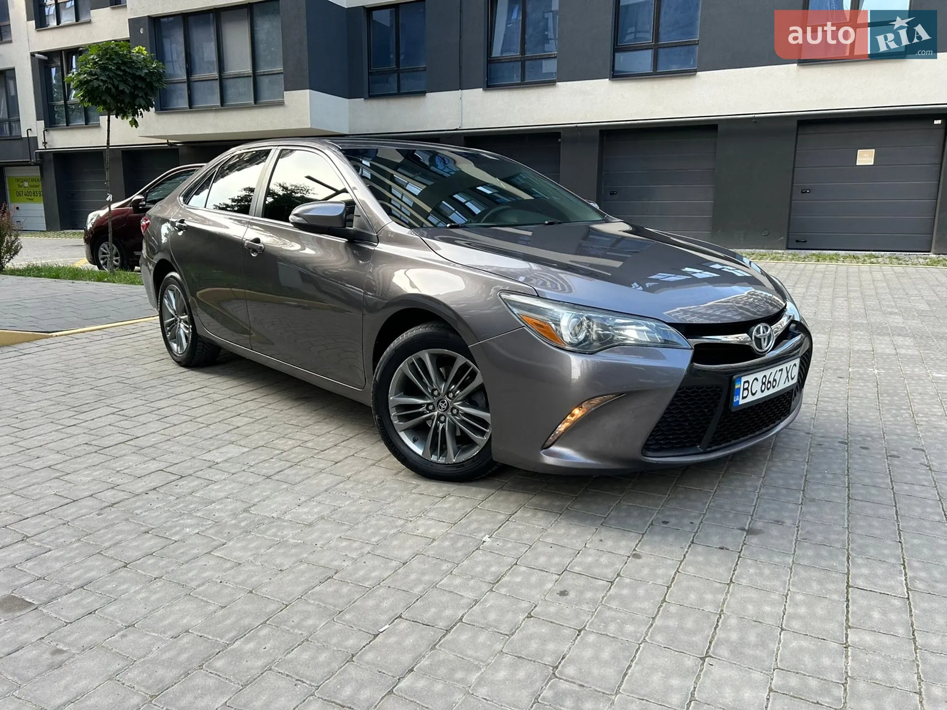 2016 Toyota Camry - мініатюра 2