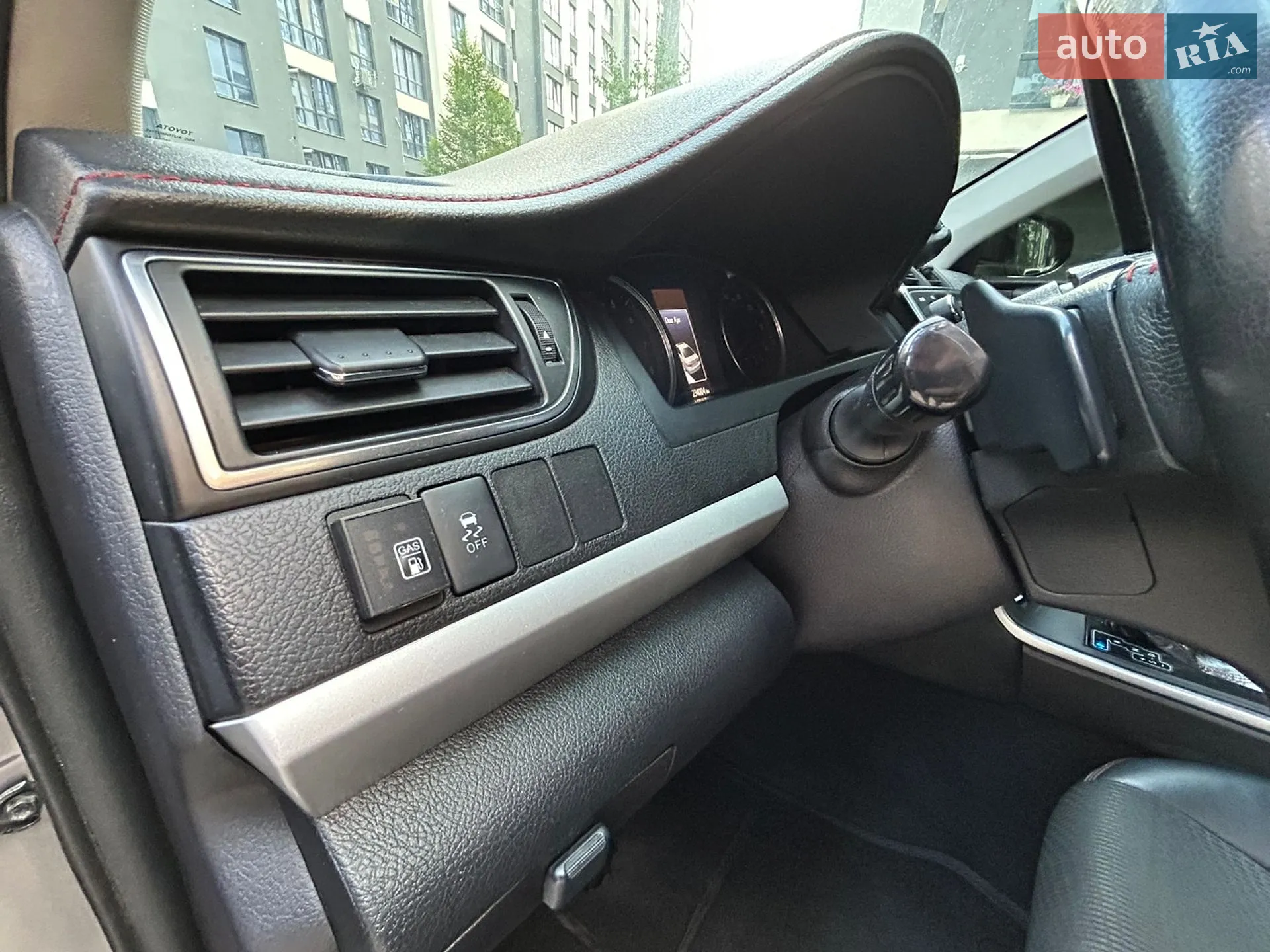 2016 Toyota Camry - мініатюра 17