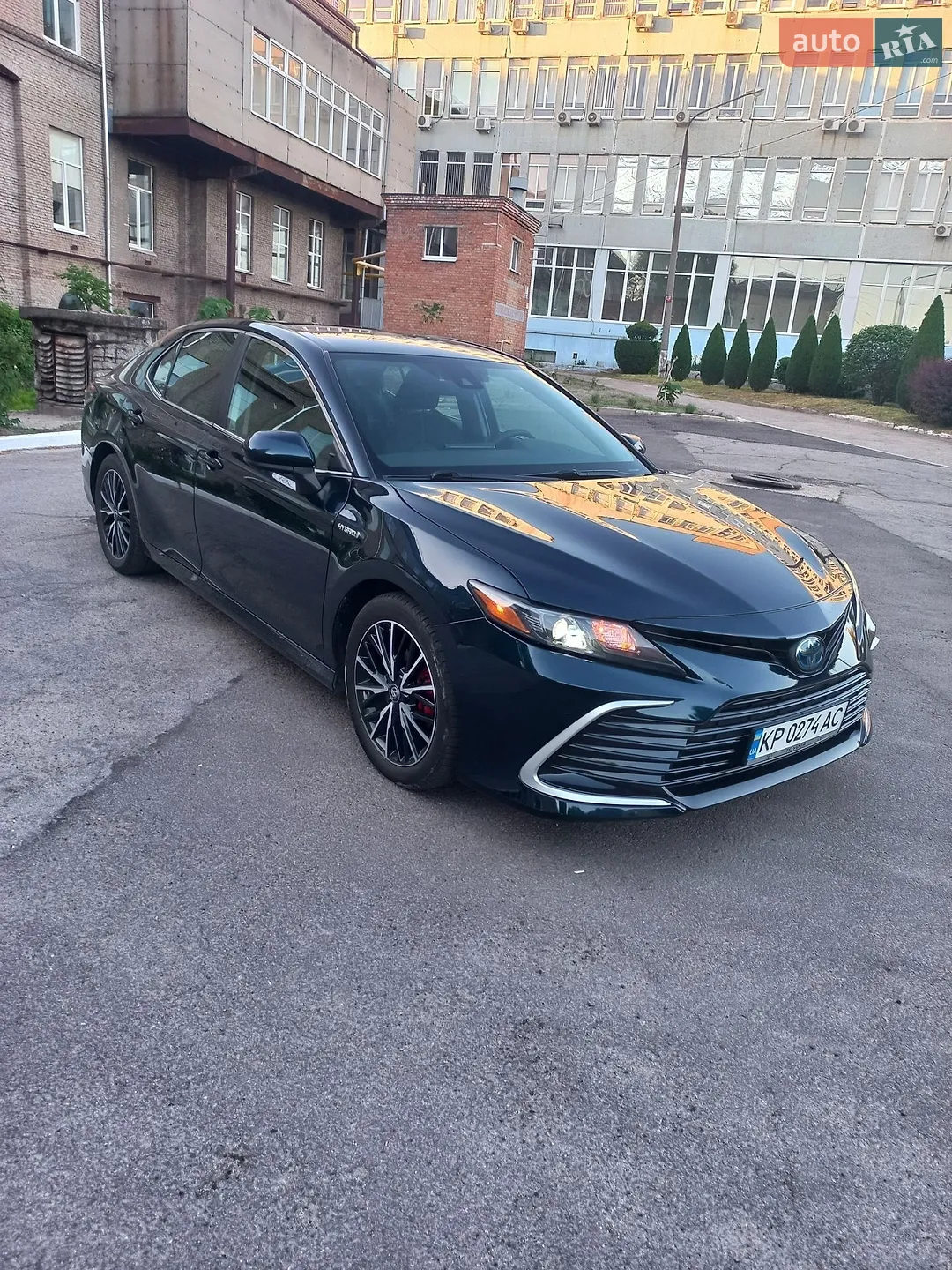 2021 Toyota Camry - мініатюра 2