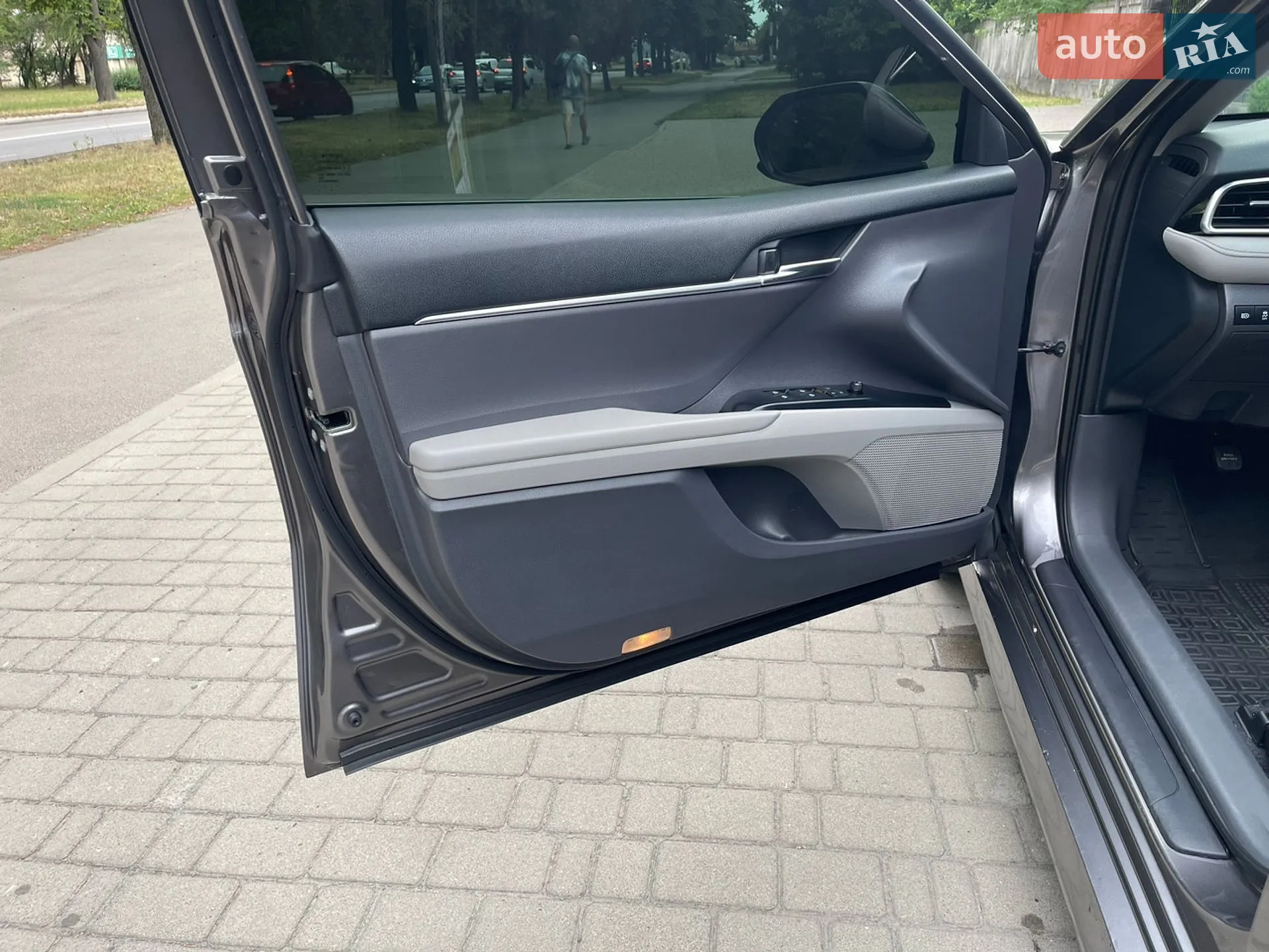 2017 Toyota Camry - мініатюра 23