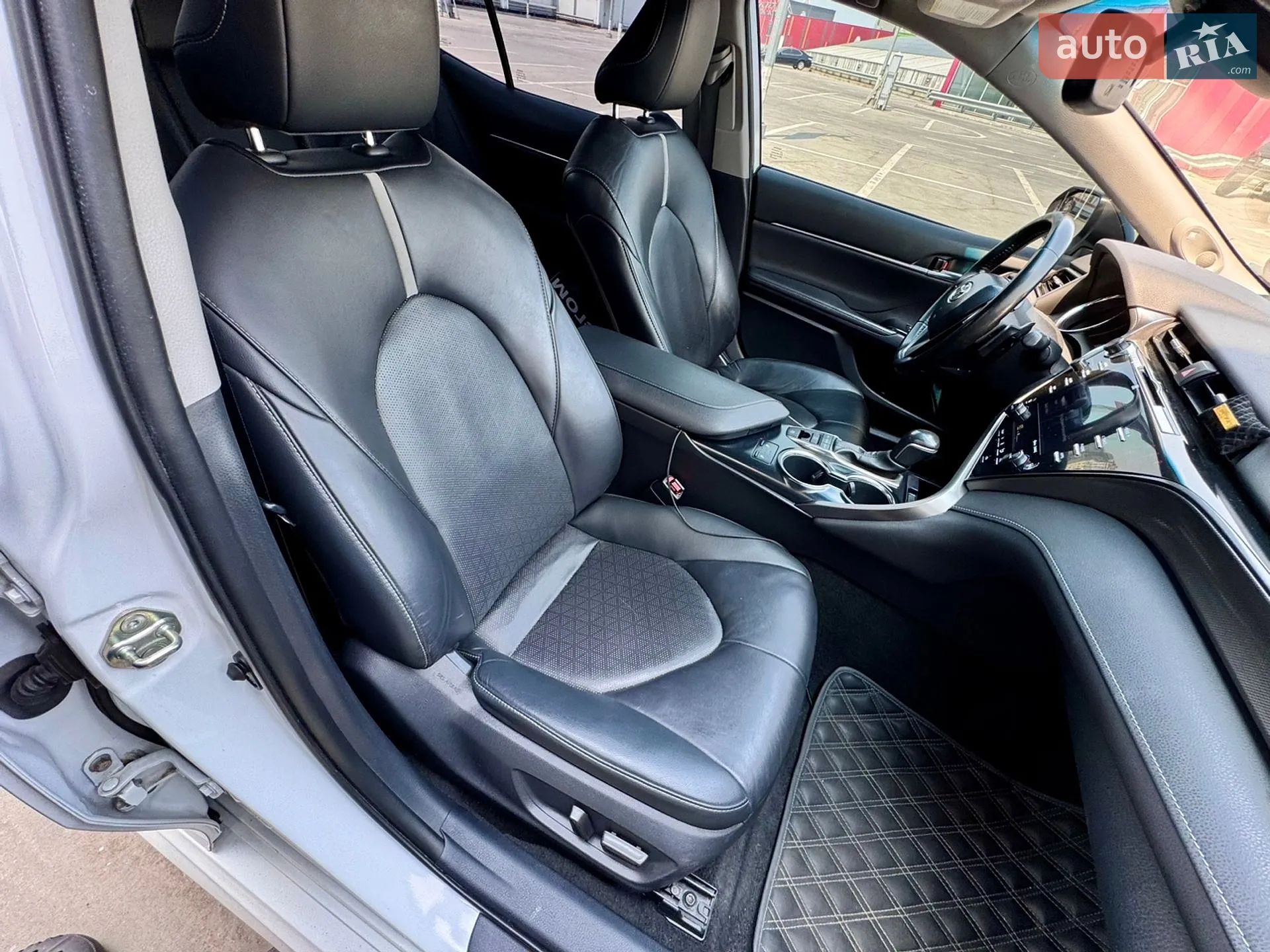 2019 Toyota Camry - мініатюра 34