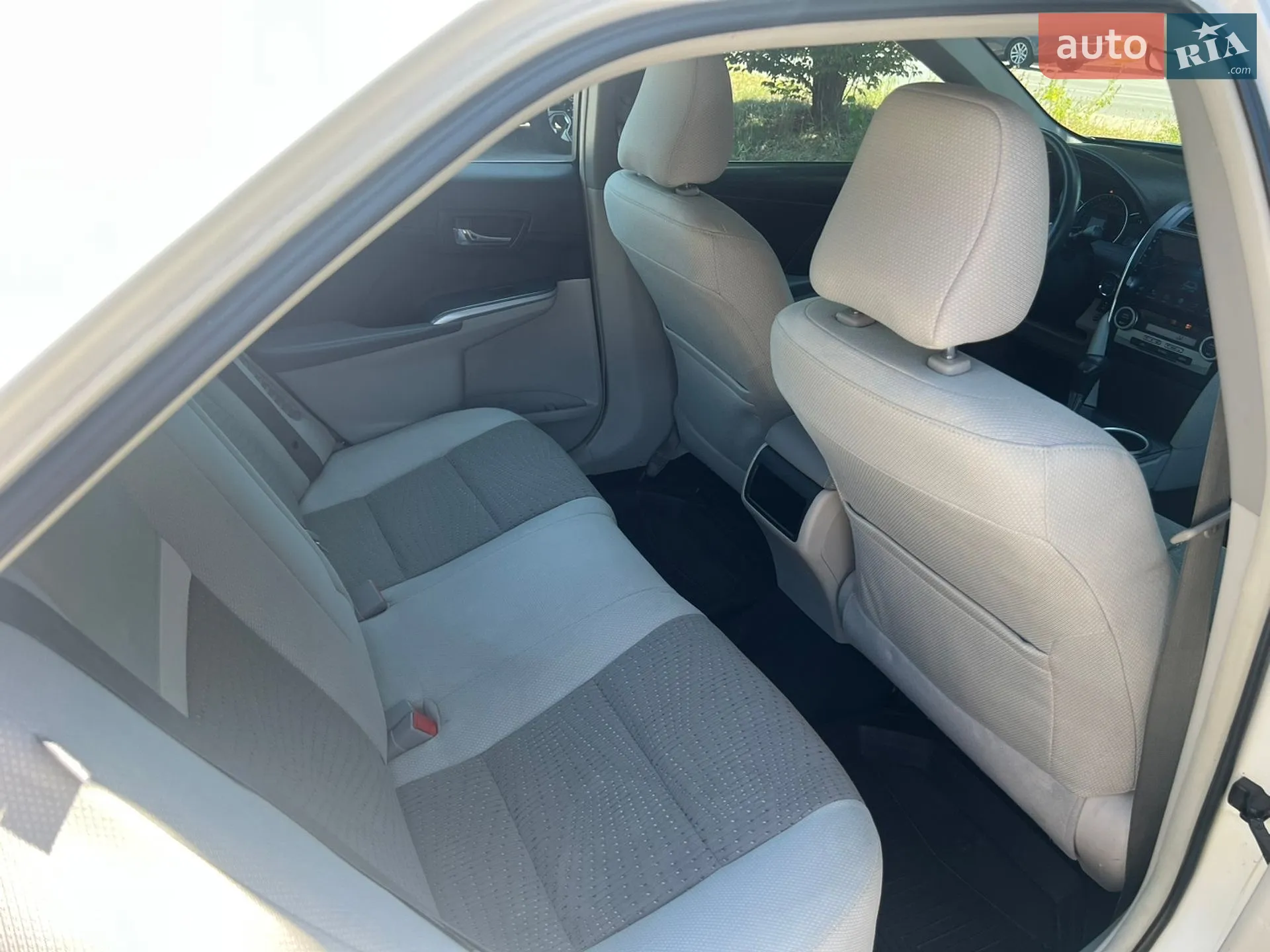 2013 Toyota Camry - мініатюра 12